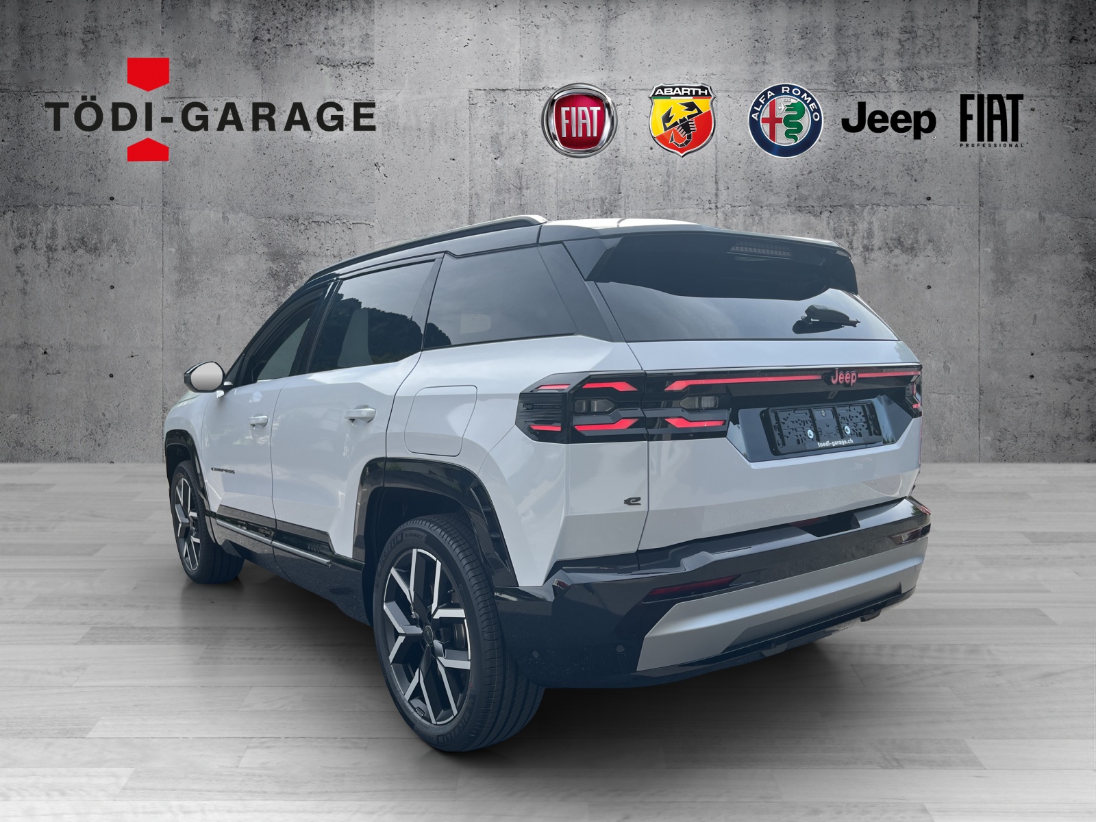 JEEP Compass 1.6 PHEV Summit-showroom-element-2
