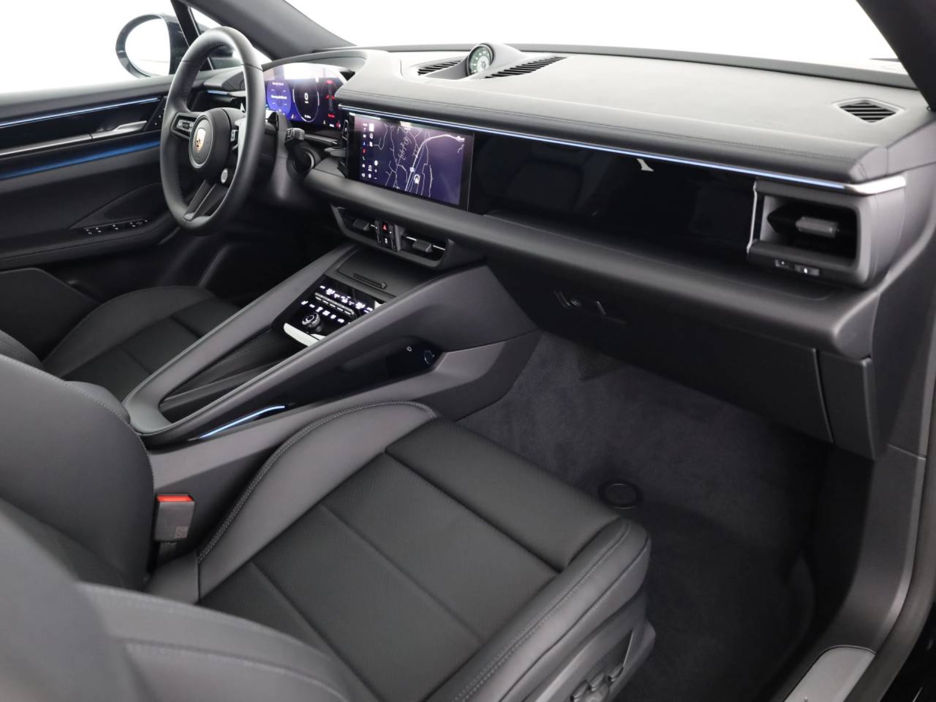 PORSCHE Macan 4-image-11