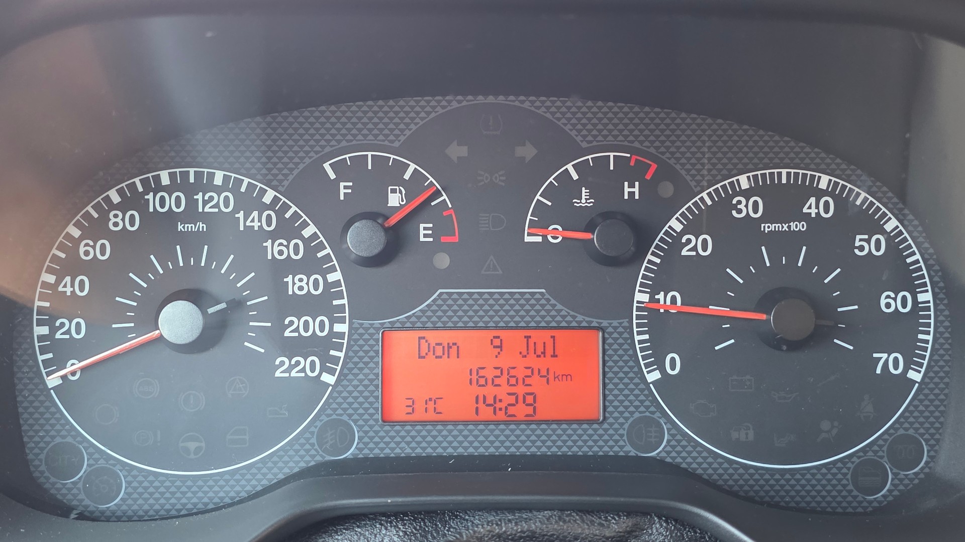 FIAT Punto 1.9 JTD Emotion-image-13