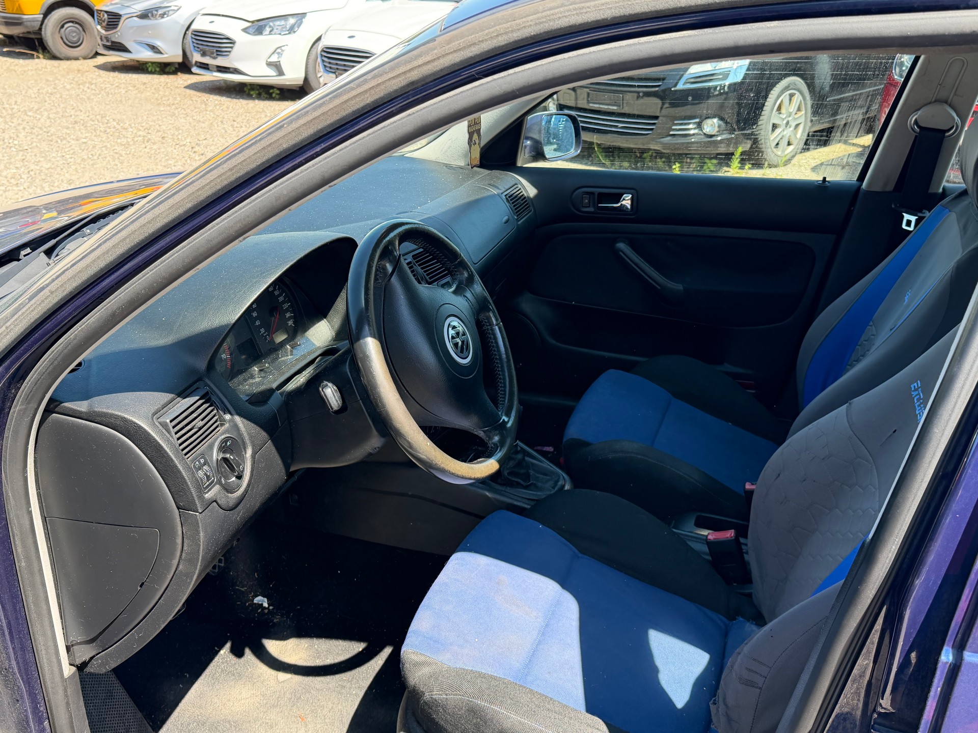 VW Golf 1.6-image-4