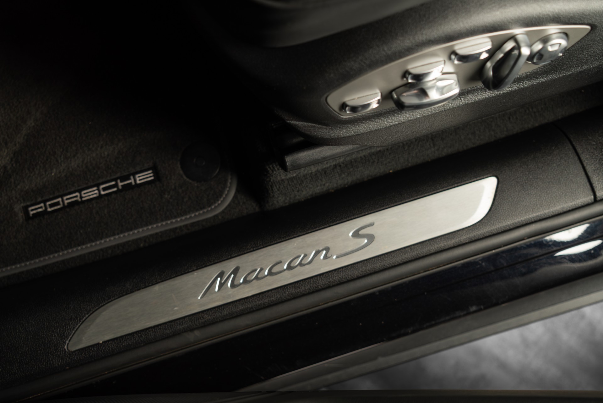 PORSCHE Macan S PDK-image-11