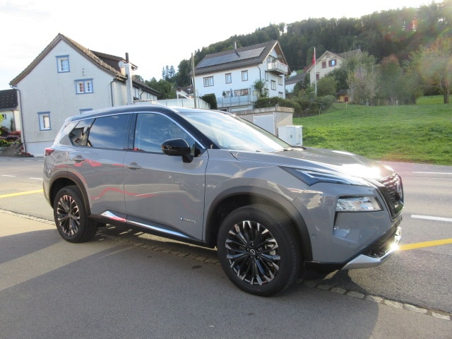 NISSAN X-Trail 1.5 VC-T Tekna e-4orce 7P-showroom-element-1