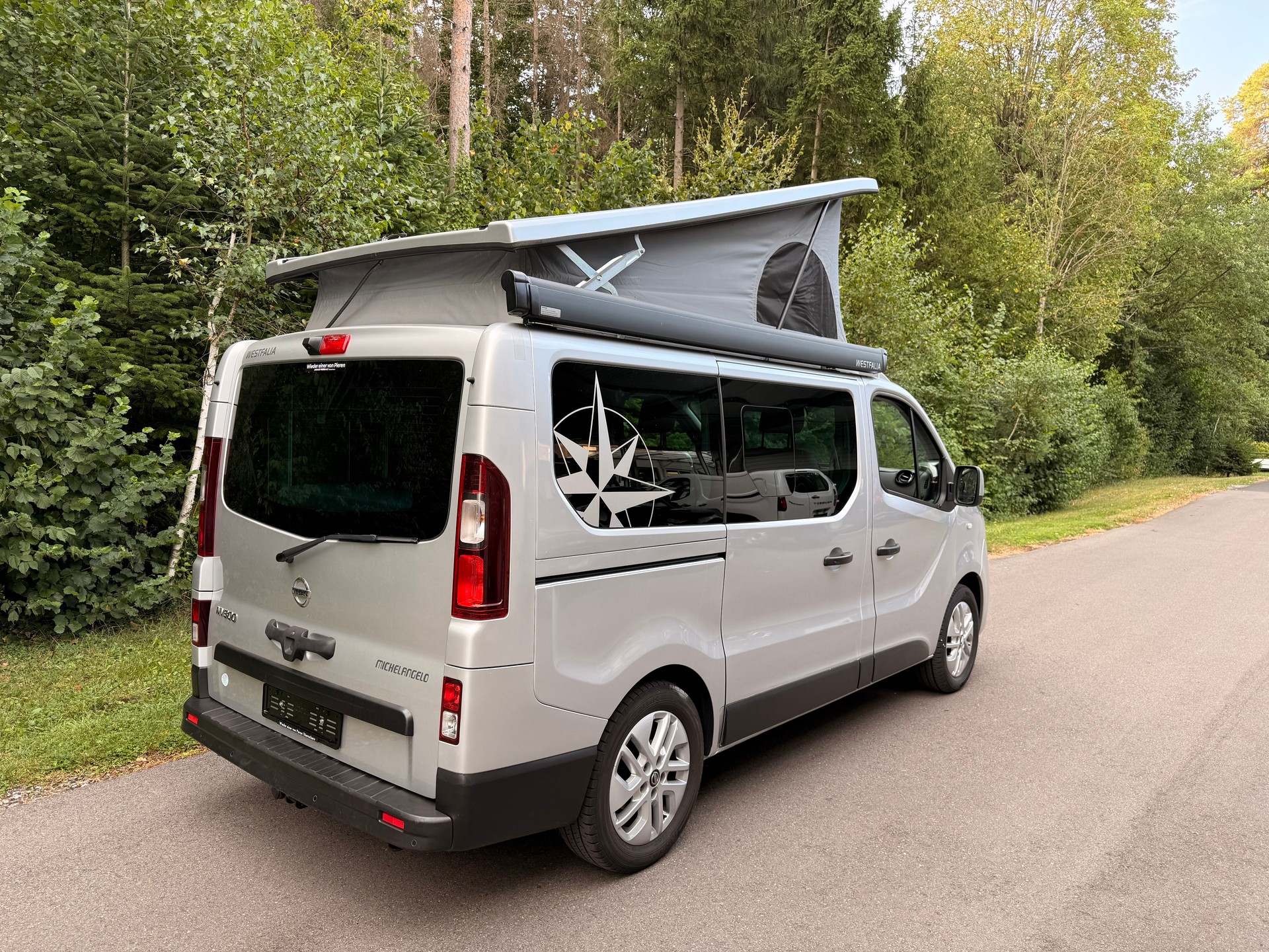 NISSAN Michelangelo dCi 170 2.9 L1H1 DCT-image-1