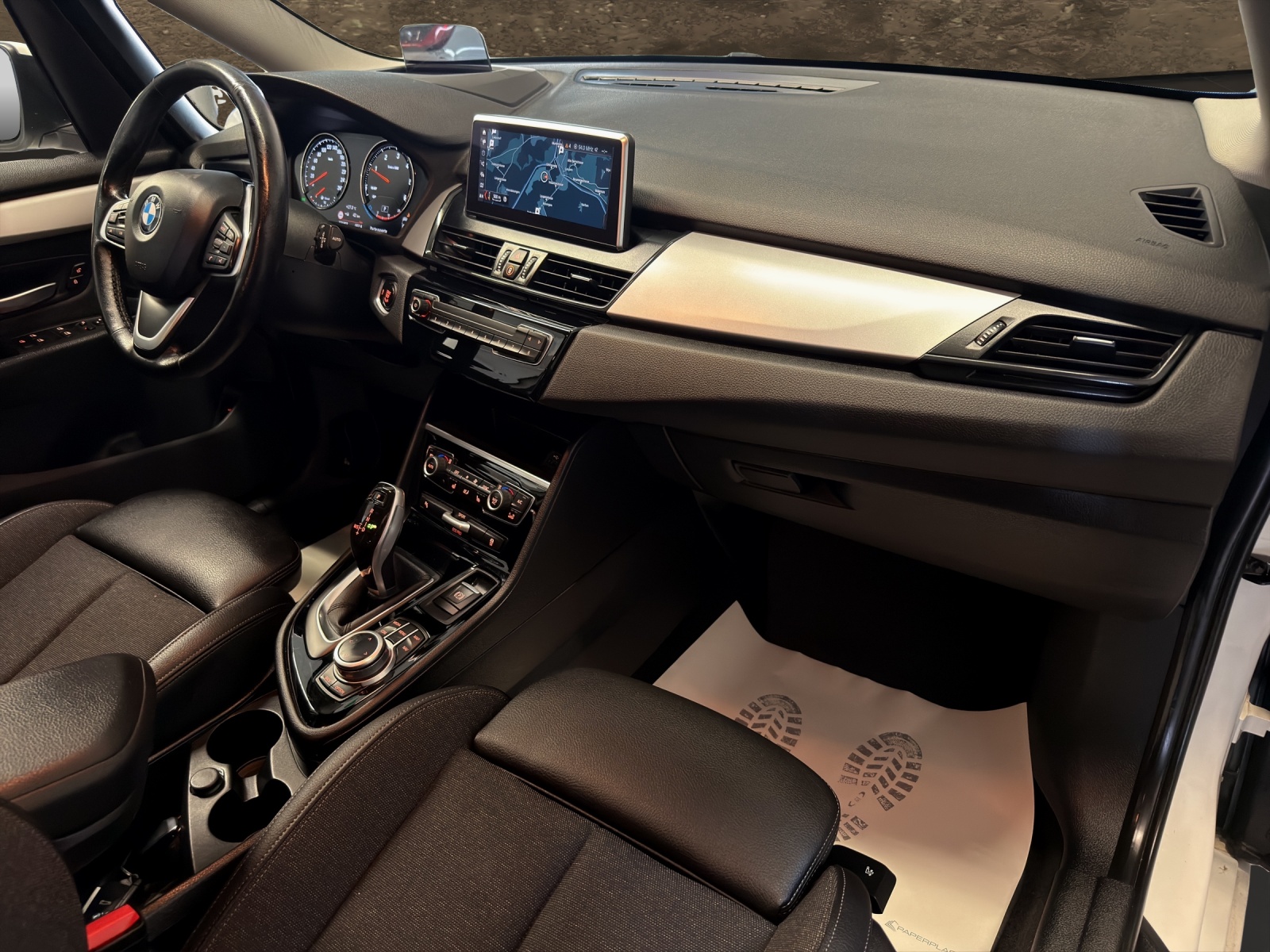BMW 220d xDrive Gran Tourer Steptronic-image-12