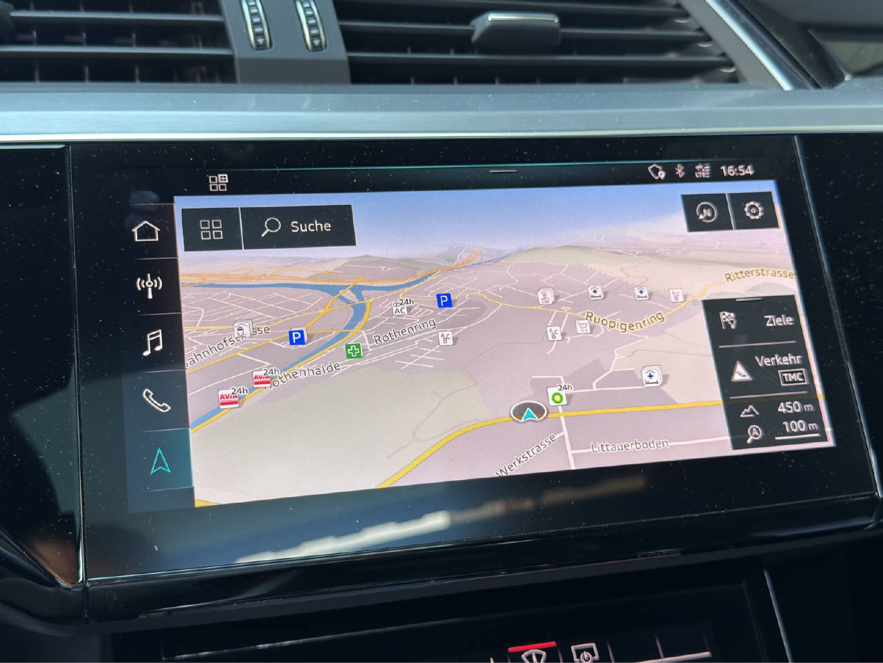 AUDI e-tron 50 Advanced quattro-image-5
