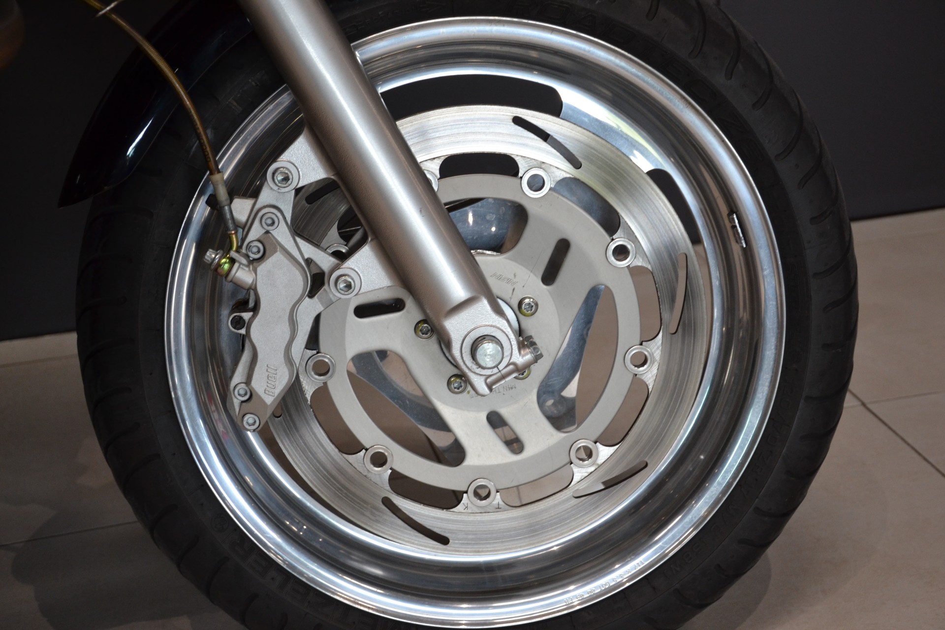 BUELL M2 Cyclone-image-11