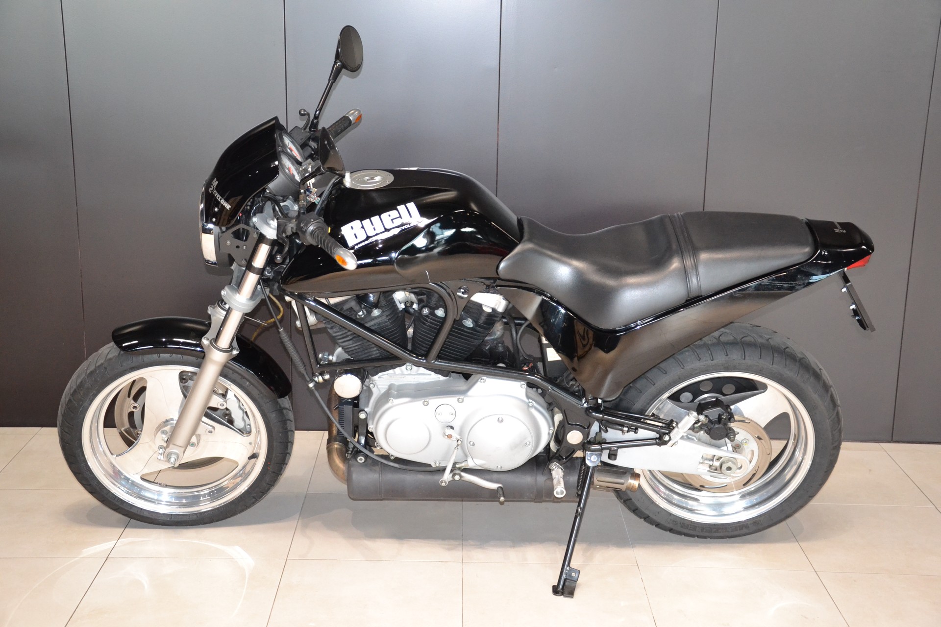 BUELL M2 Cyclone-image-15