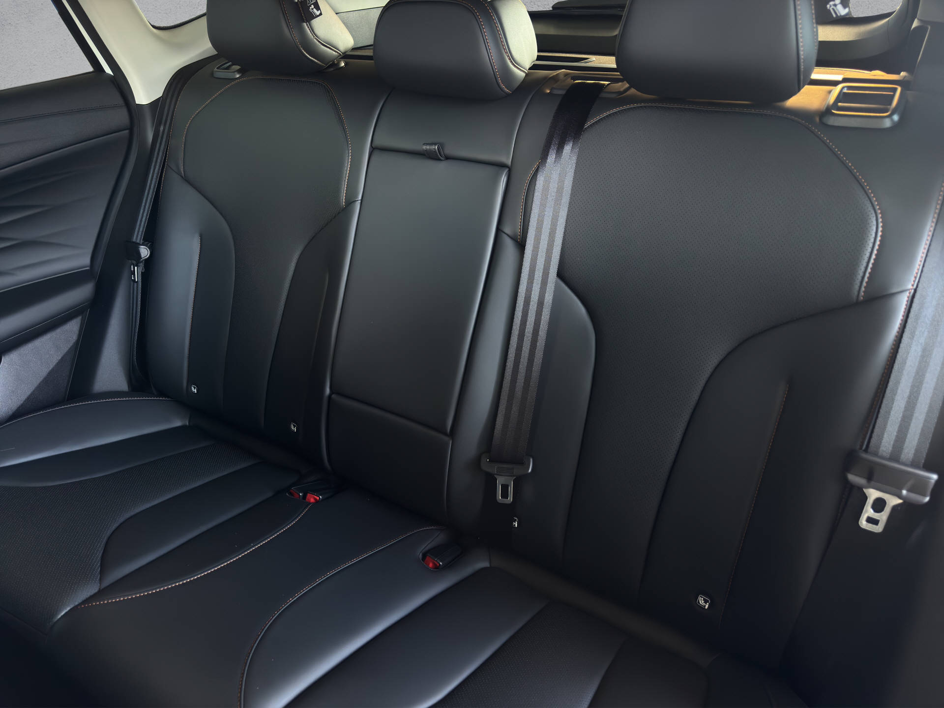 MG HS 1.5 Hybrid Luxury-image-11