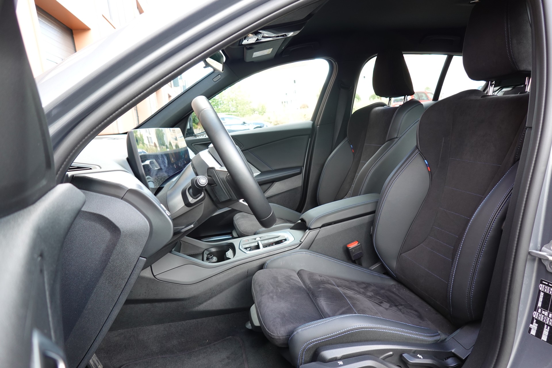 BMW 120 M Sport Steptronic - "LEASING DES 2,9% * Caméra Recul + Capteurs * Drive Select * Cuir/Alcantara"-image-21
