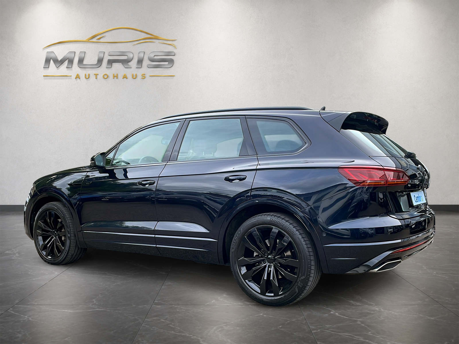 VW Touareg 3.0 TDI R Line Tiptronic-showroom-element-2