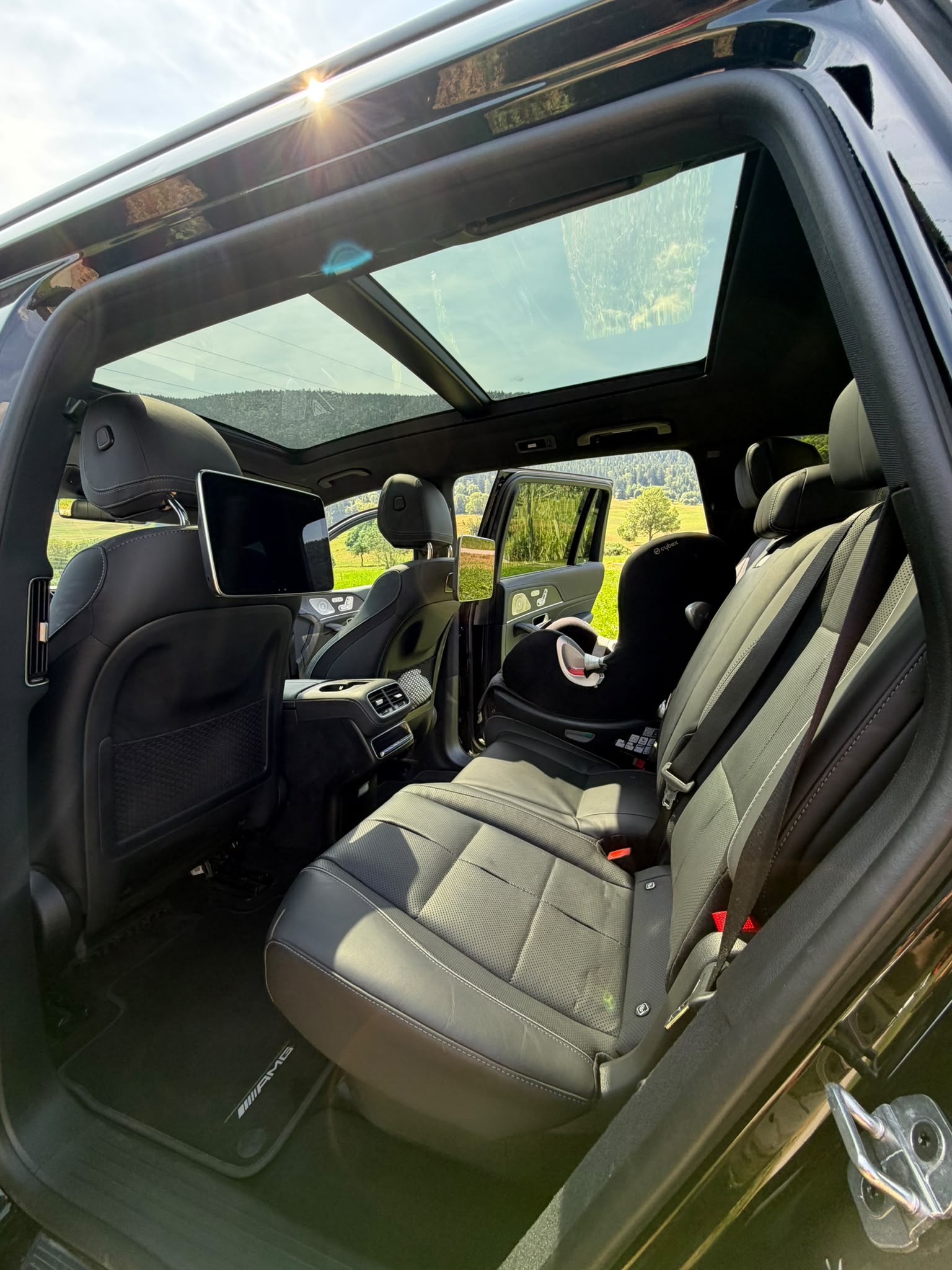 MERCEDES-BENZ GLS 580 AMG Line 4matic-image-4