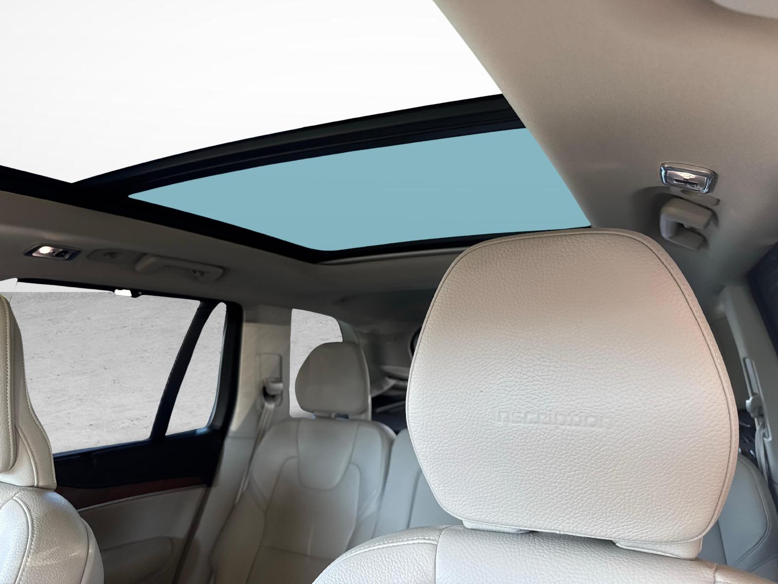 VOLVO XC90 2.0 T8 TE Inscription 7P. eAWD-image-17