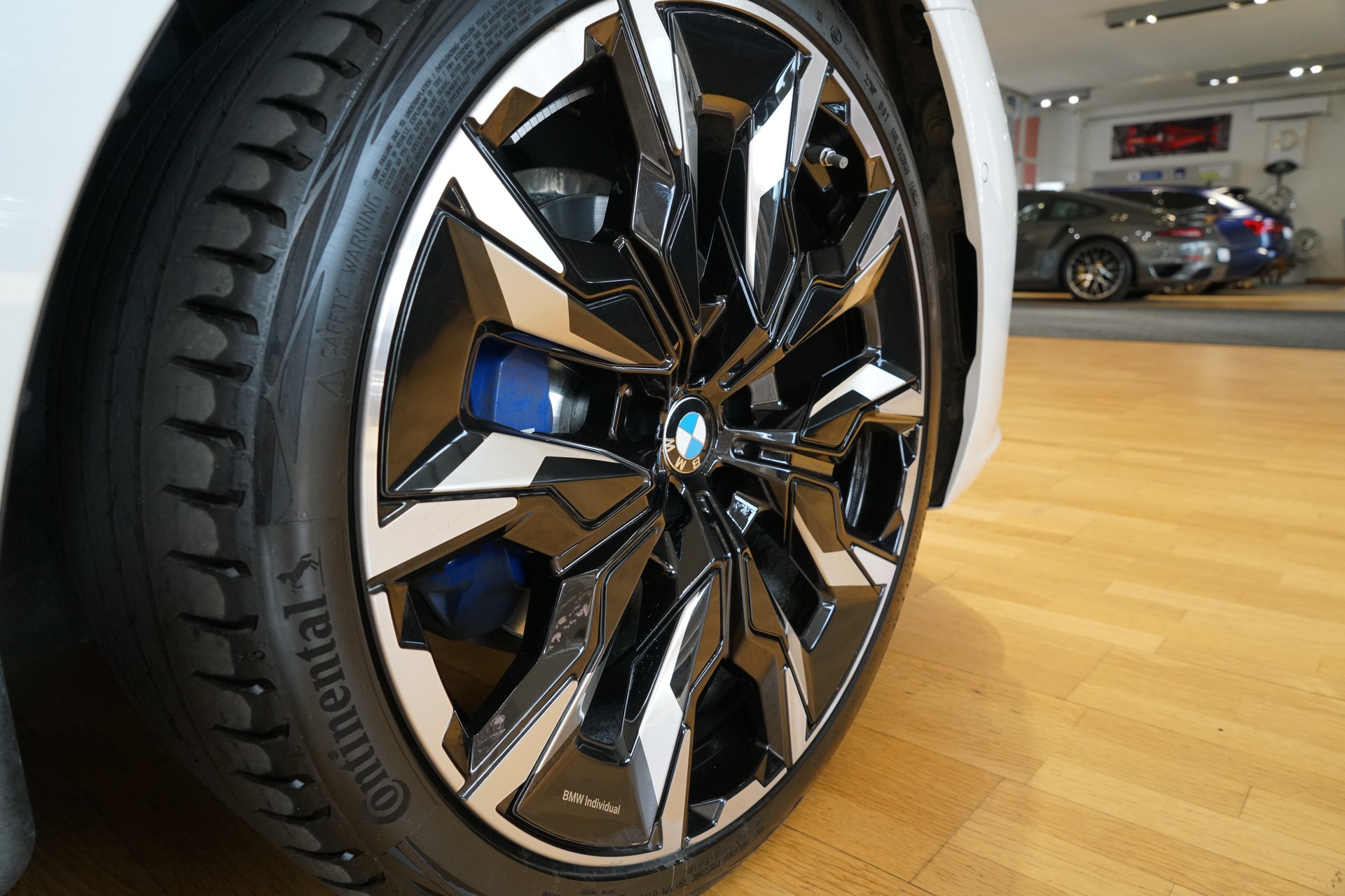 BMW 520d xDrive 48V Touring M Sport Pro Steptronic-showroom-element-3