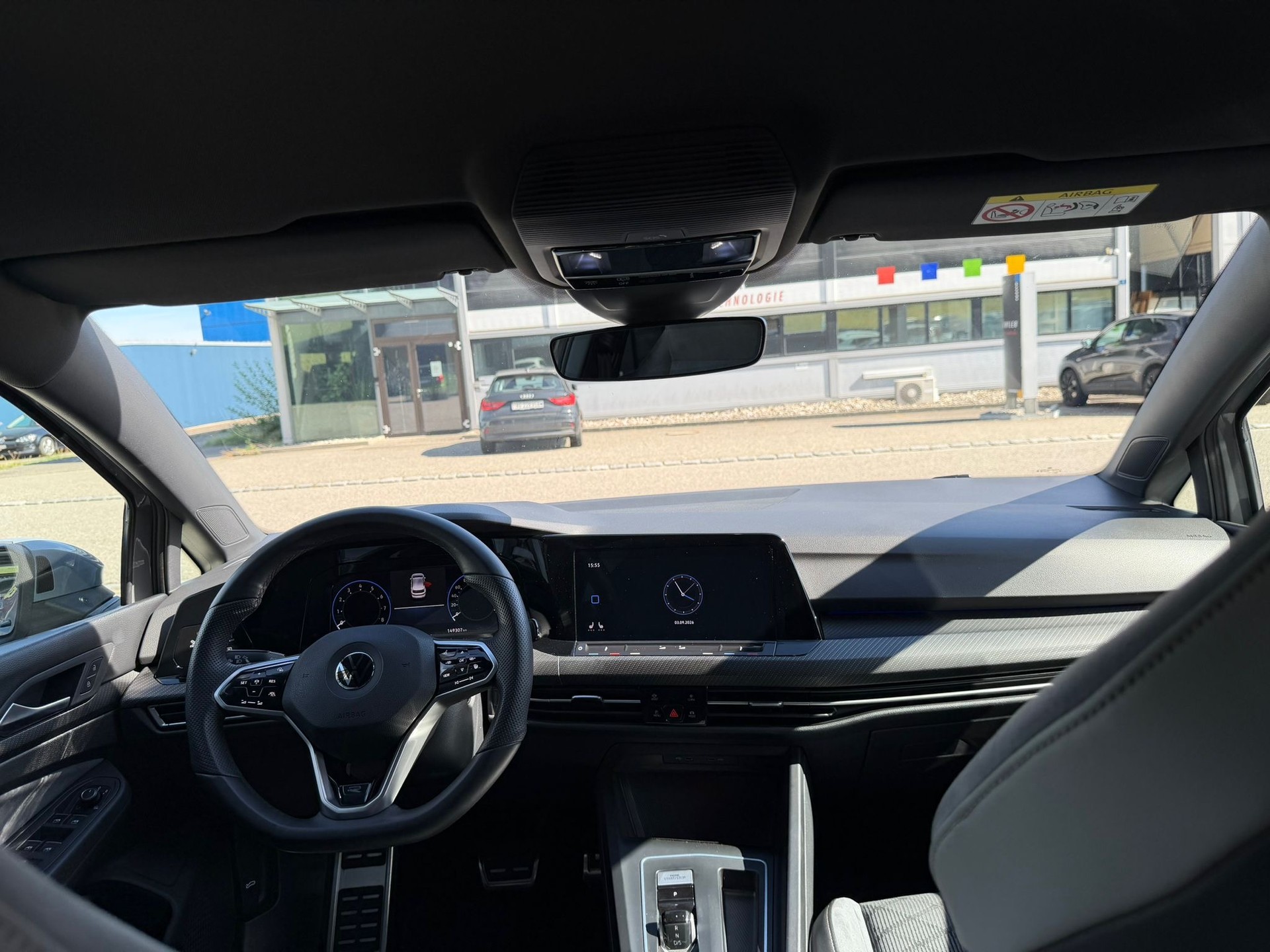 VW Golf 1.5 eTSI mHEV ACT R-Line DSG-image-15