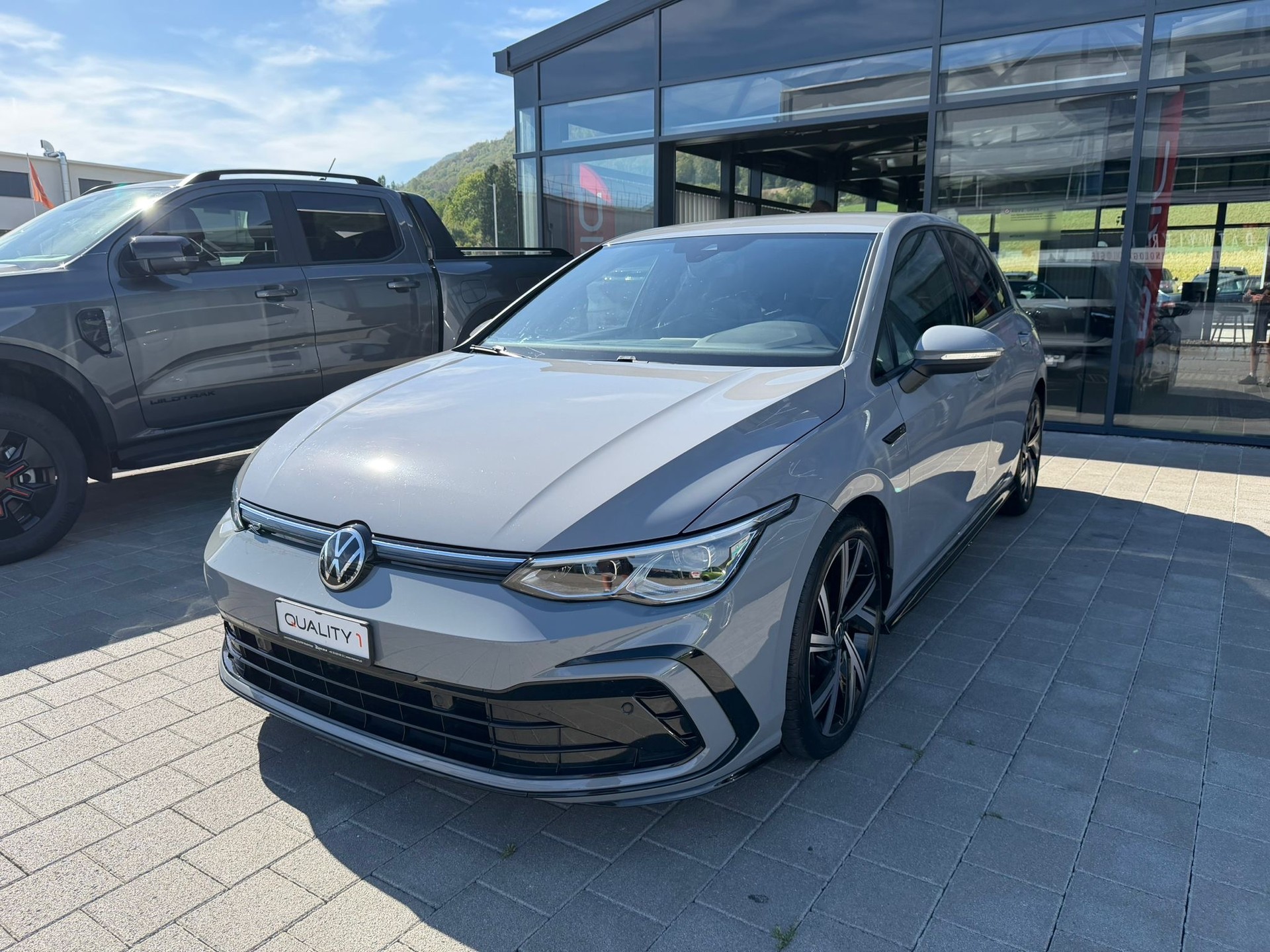 VW Golf 1.5 eTSI mHEV ACT R-Line DSG