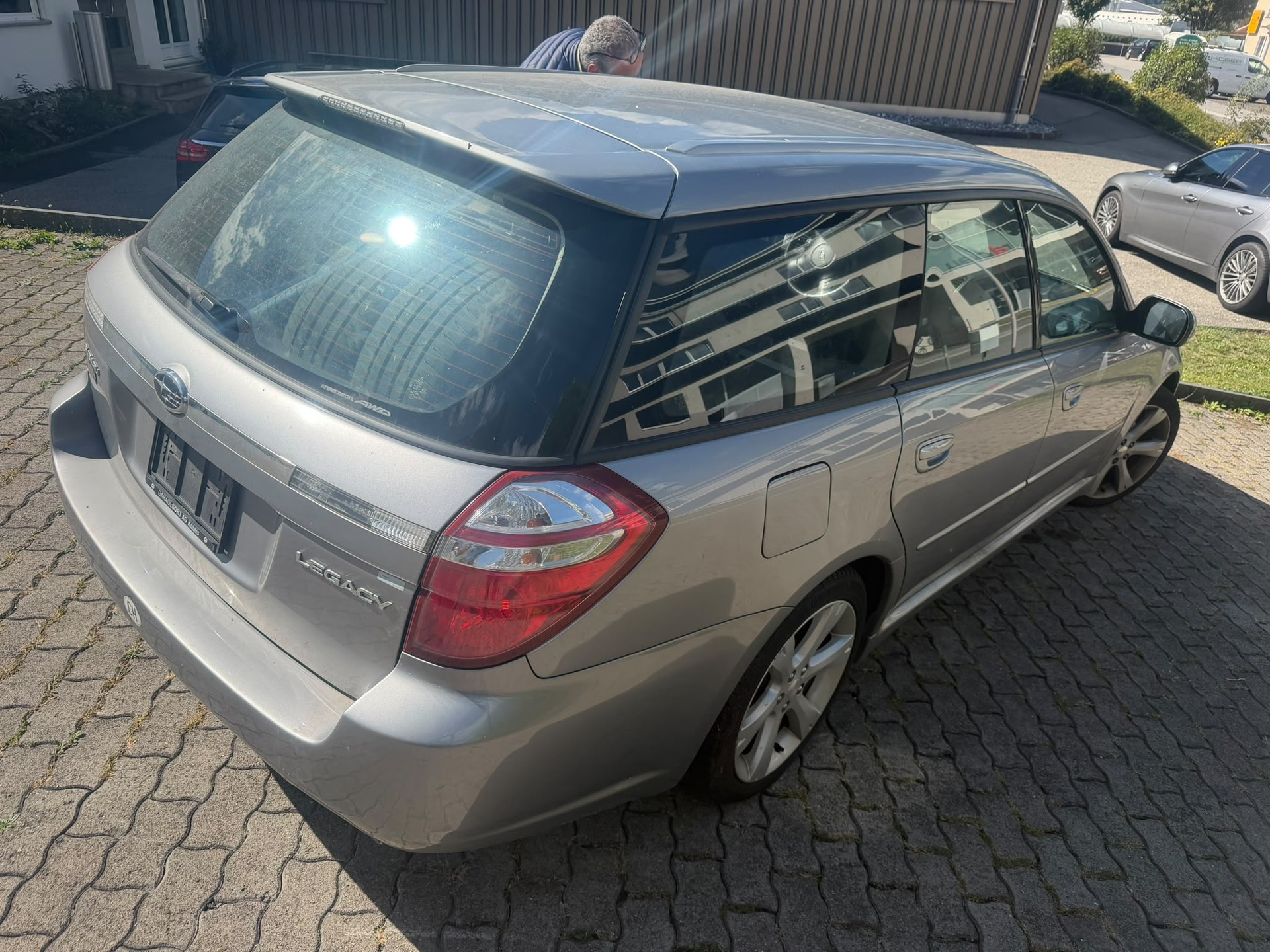 SUBARU Legacy 2.0R AWD Automat-image-8