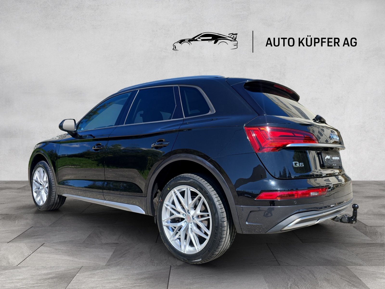 AUDI Q5 40 TDI advanced quattro S-tronic AHK 2.4t-showroom-element-2