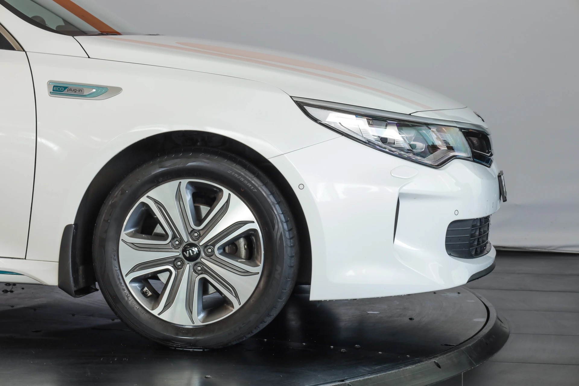 KIA Optima SW 2.0 T-GDI Plug-in Hybrid Automat Caméra 360° / Sièges ventilés / Attelage-image-6
