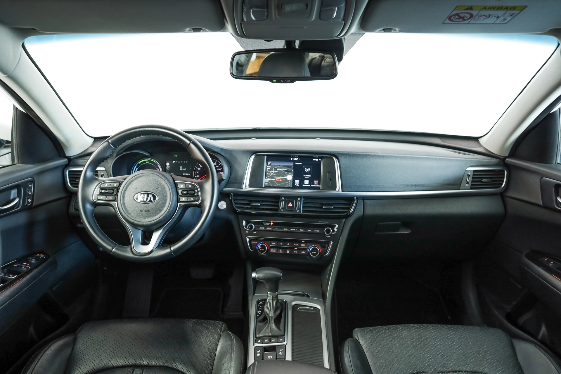 KIA Optima SW 2.0 T-GDI Plug-in Hybrid Automat Caméra 360° / Sièges ventilés / Attelage-image-10