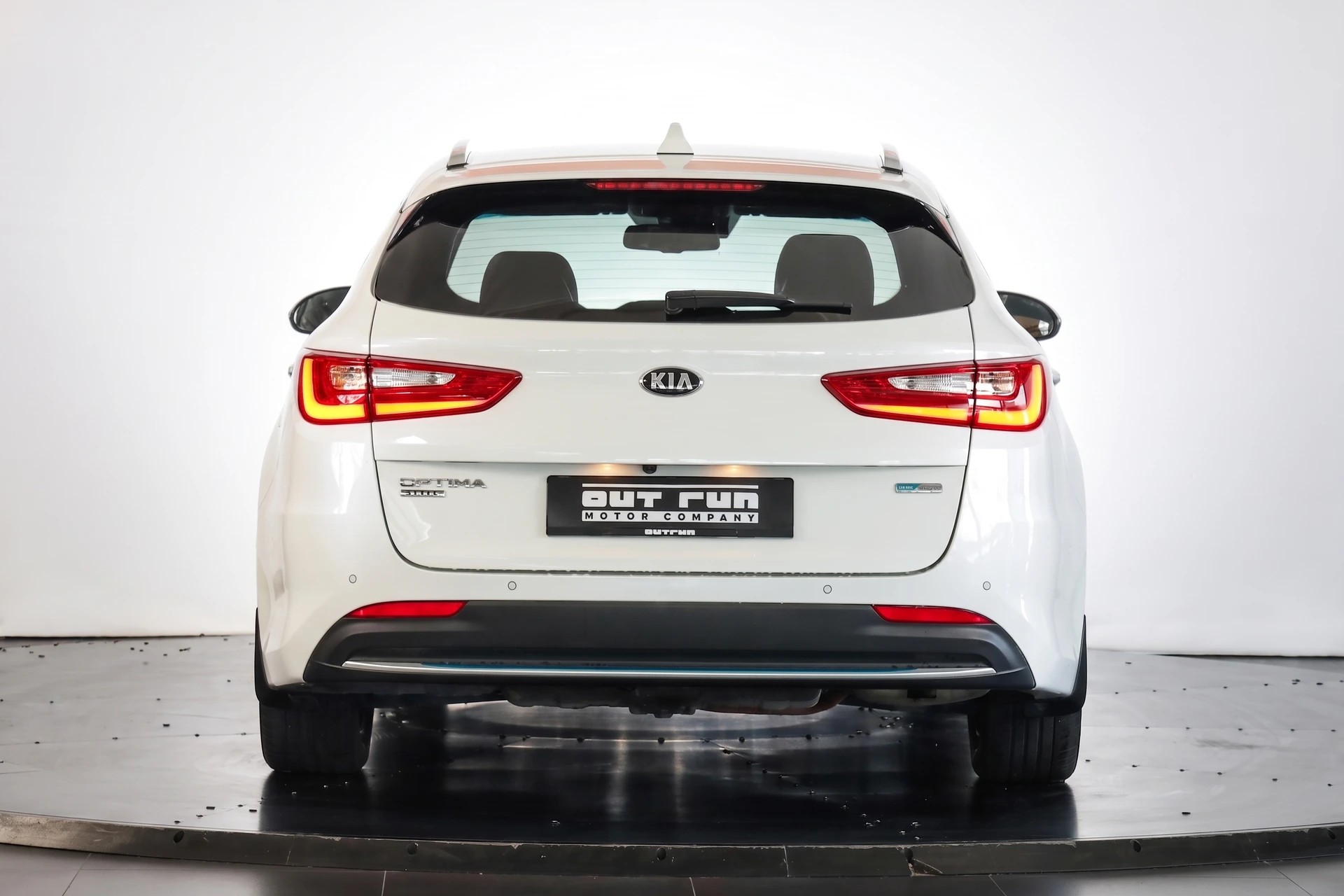 KIA Optima SW 2.0 T-GDI Plug-in Hybrid Automat Caméra 360° / Sièges ventilés / Attelage-showroom-element-2