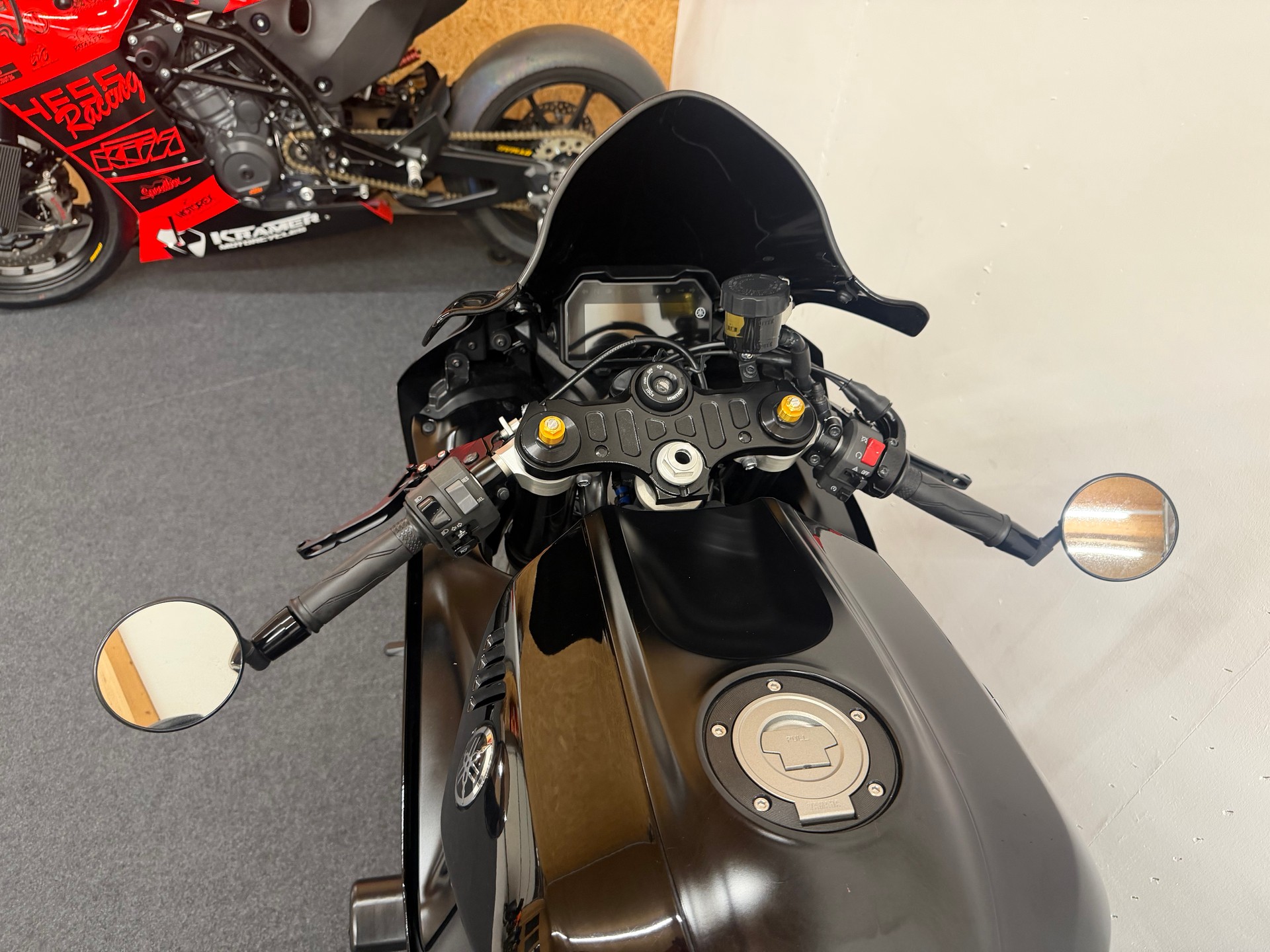 YAMAHA YZF-R7 (35kW)-image-9