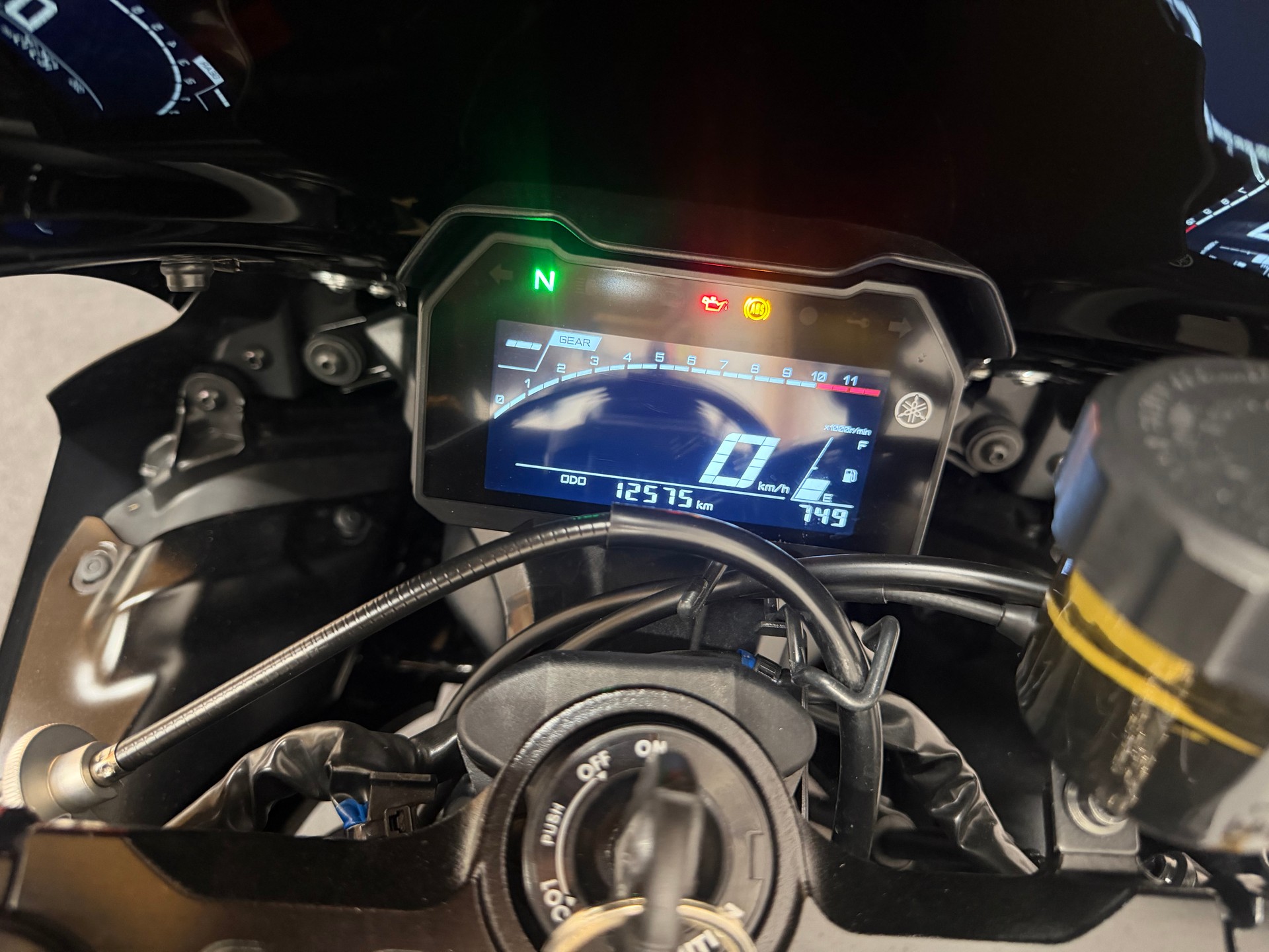 YAMAHA YZF-R7 (35kW)-image-10