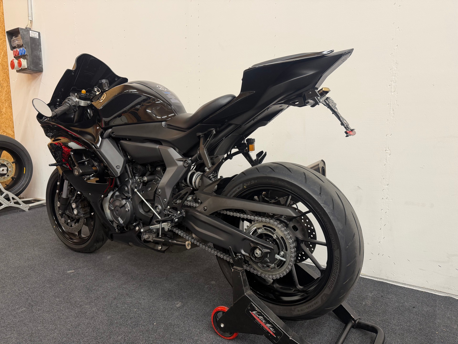 YAMAHA YZF-R7 (35kW)-image-2
