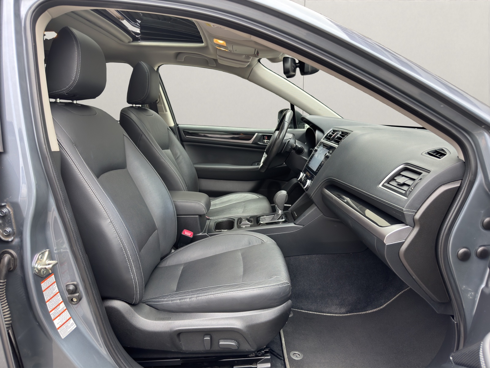 SUBARU Outback 2.5i Luxury AWD Lineartronic-image-11
