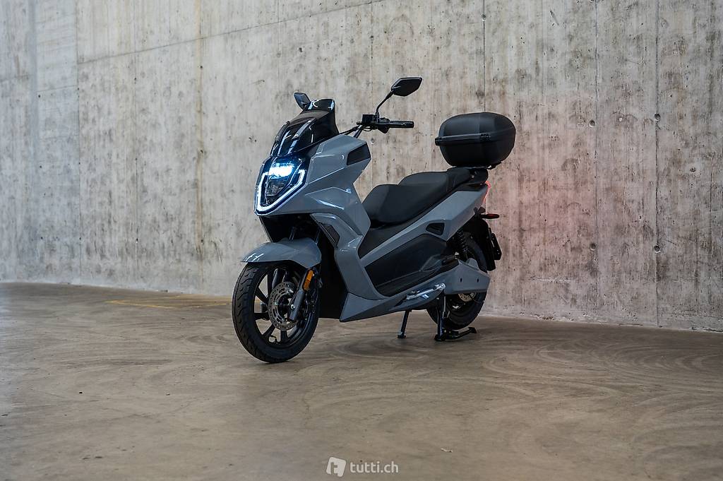 AVERSUS Falcon-image-3