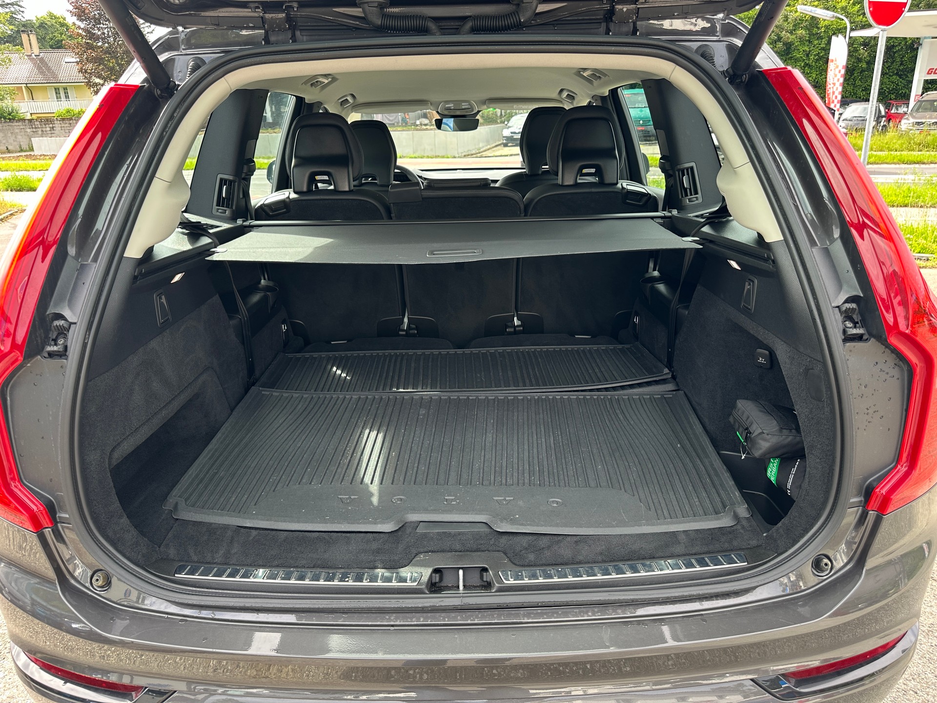 VOLVO XC90 B5 Benzin Mild Hybrid AWD Plus Dark Geartronic-image-5