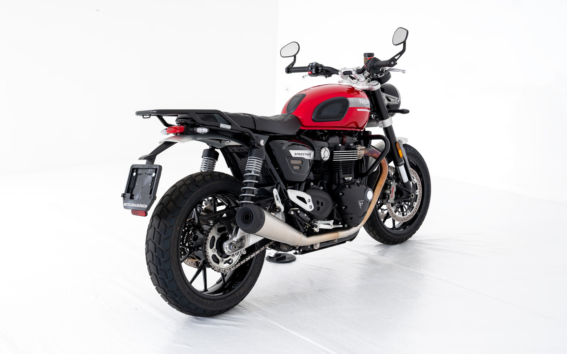 TRIUMPH Speed Twin 1200-image-2