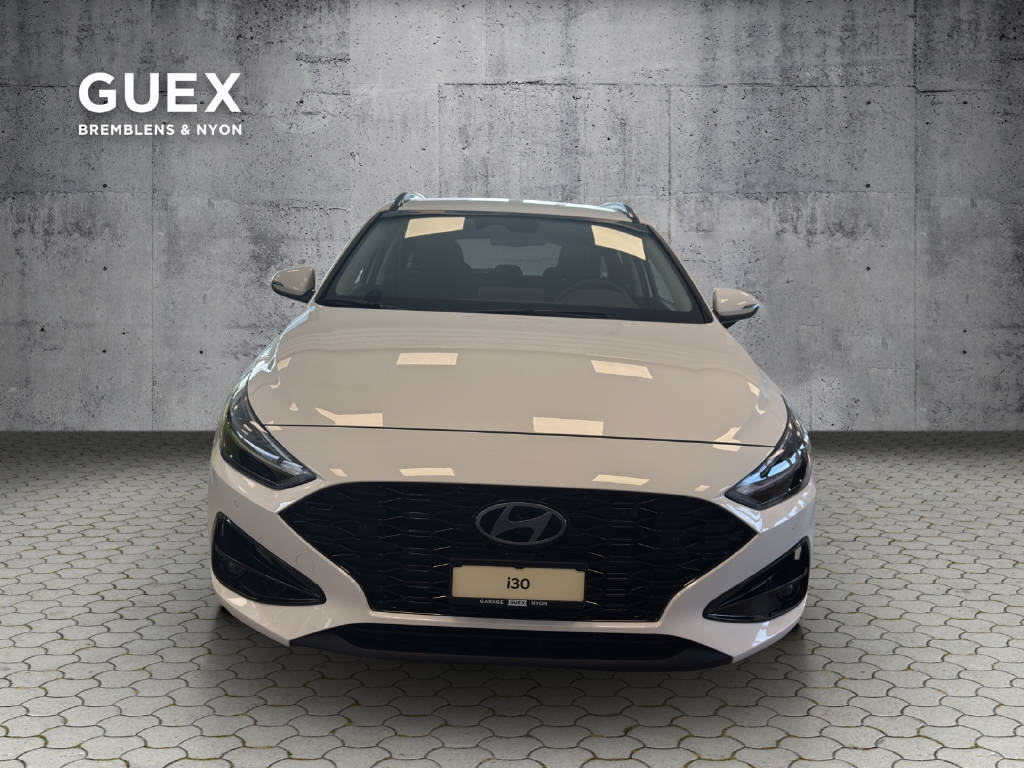 HYUNDAI i30 Wagon 1.5 T-GDi Amplia-showroom-element-1