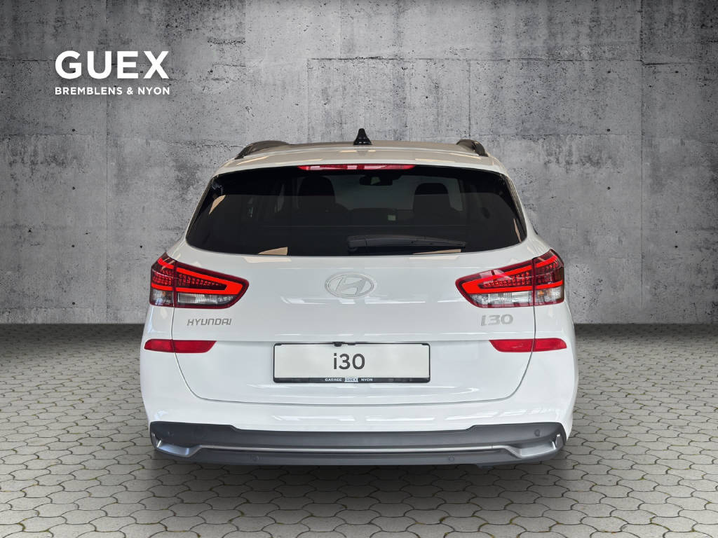 HYUNDAI i30 Wagon 1.5 T-GDi Amplia-showroom-element-3