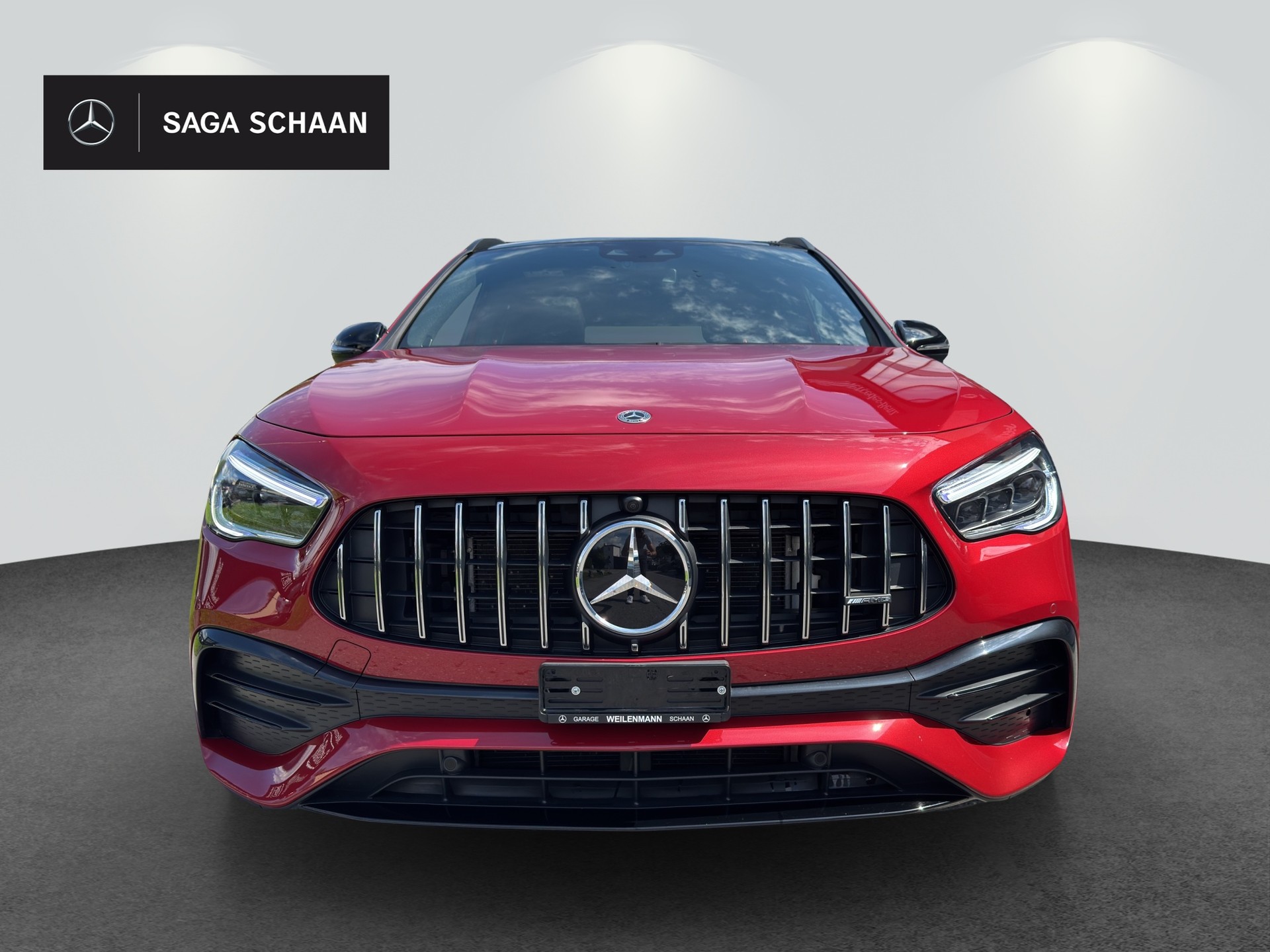 MERCEDES-BENZ GLA 35 AMG 4Matic-showroom-element-1