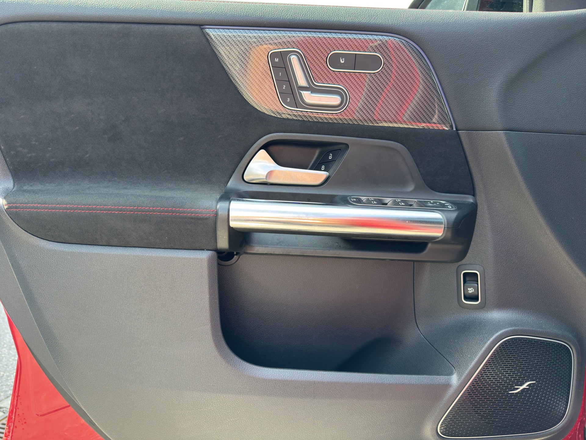 MERCEDES-BENZ GLA 35 AMG 4Matic-image-11