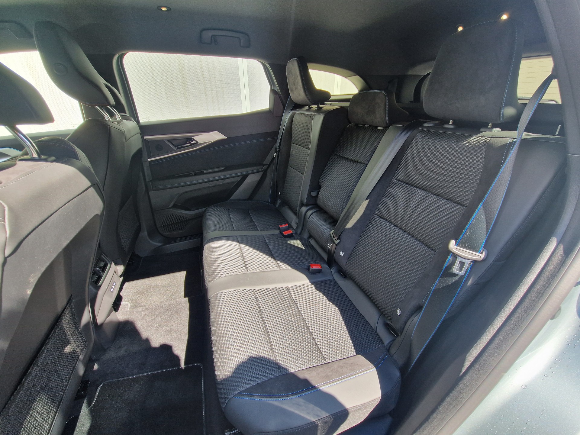 RENAULT ESPACE 1.2 E-Tech Esprit Alpine-image-4