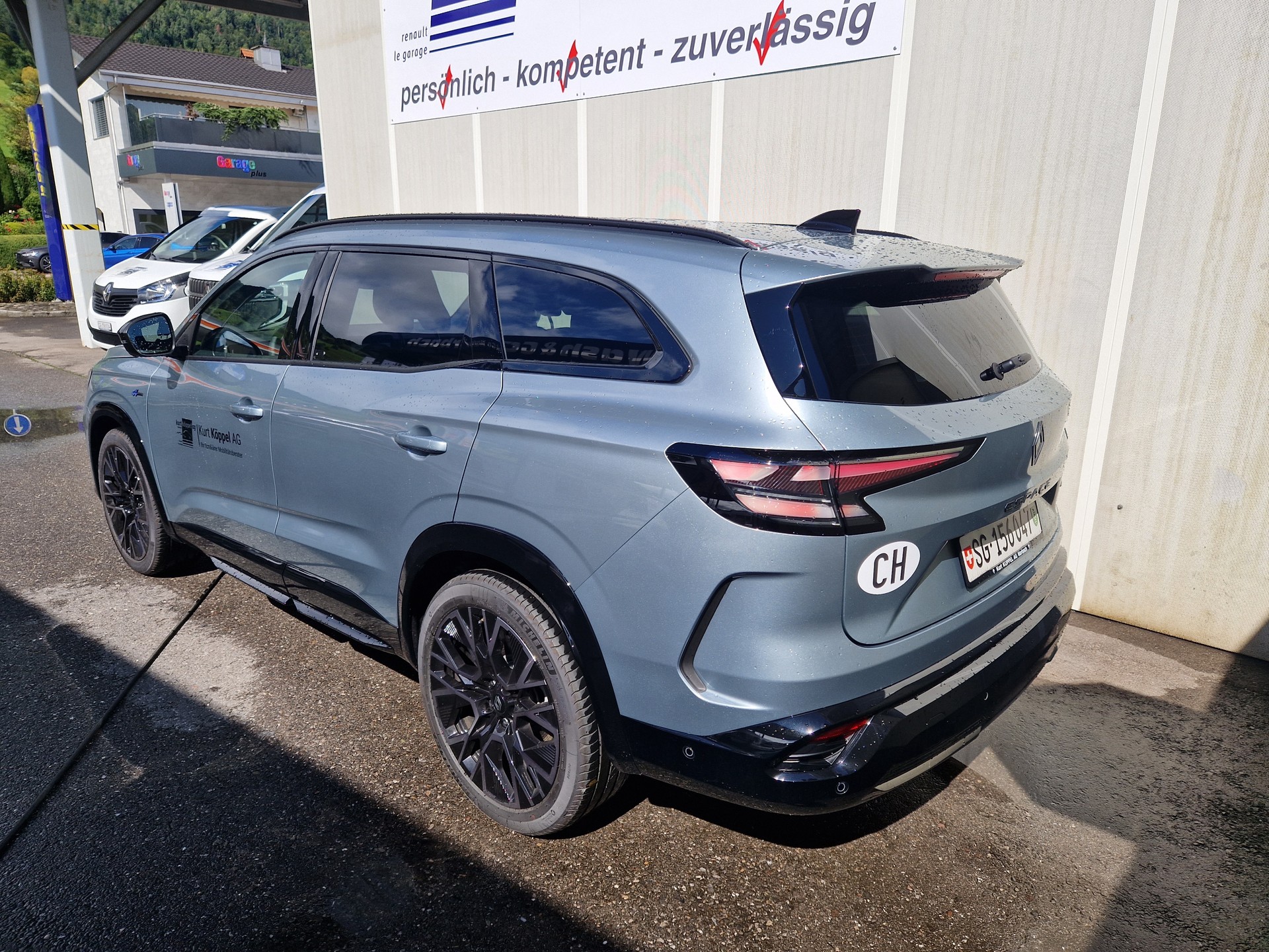 RENAULT ESPACE 1.2 E-Tech Esprit Alpine-showroom-element-2
