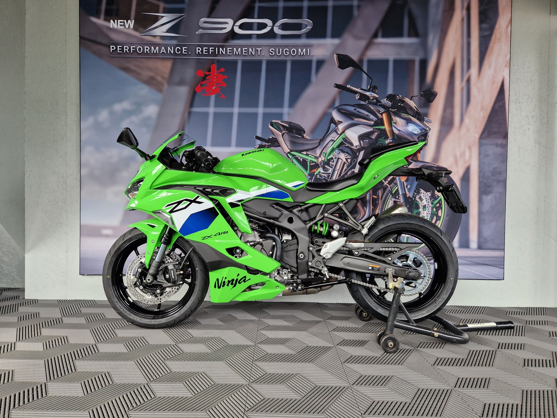 KAWASAKI Ninja ZX-4RR-image-2