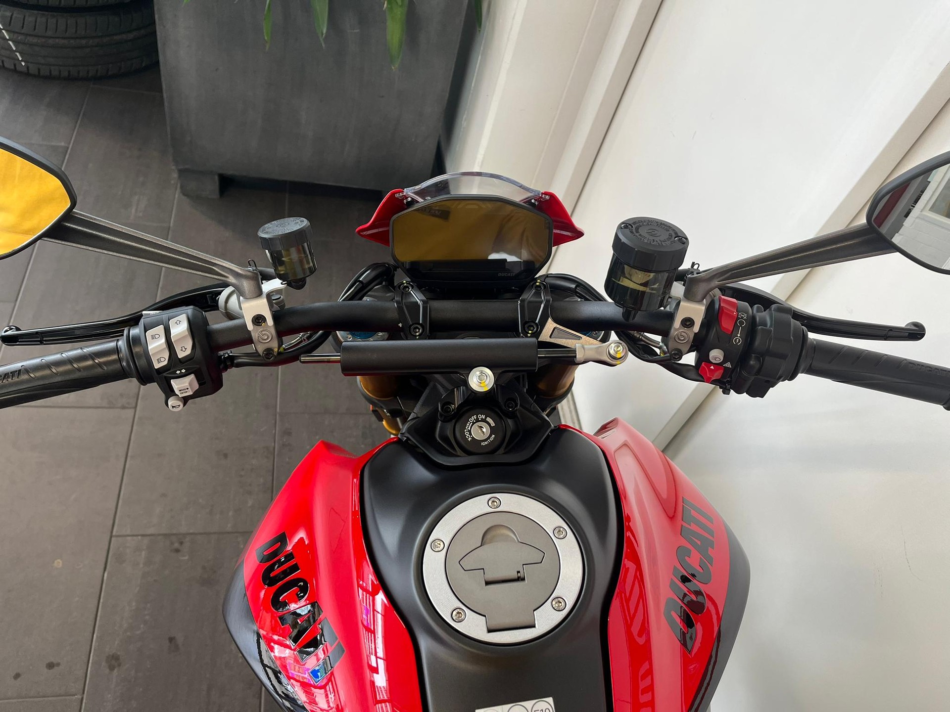 DUCATI Monster 937 SP ABS-image-4