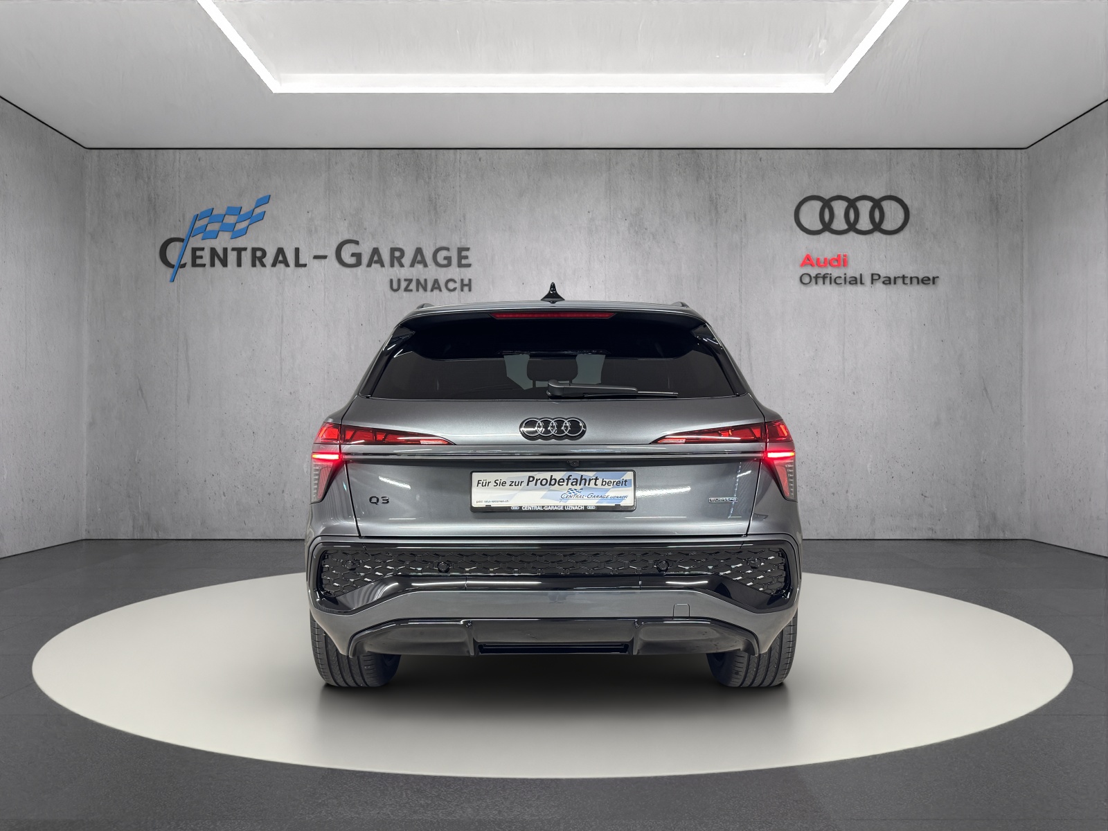 AUDI Q3 SUV TFSI quattro 195 kW S tronic-showroom-element-3