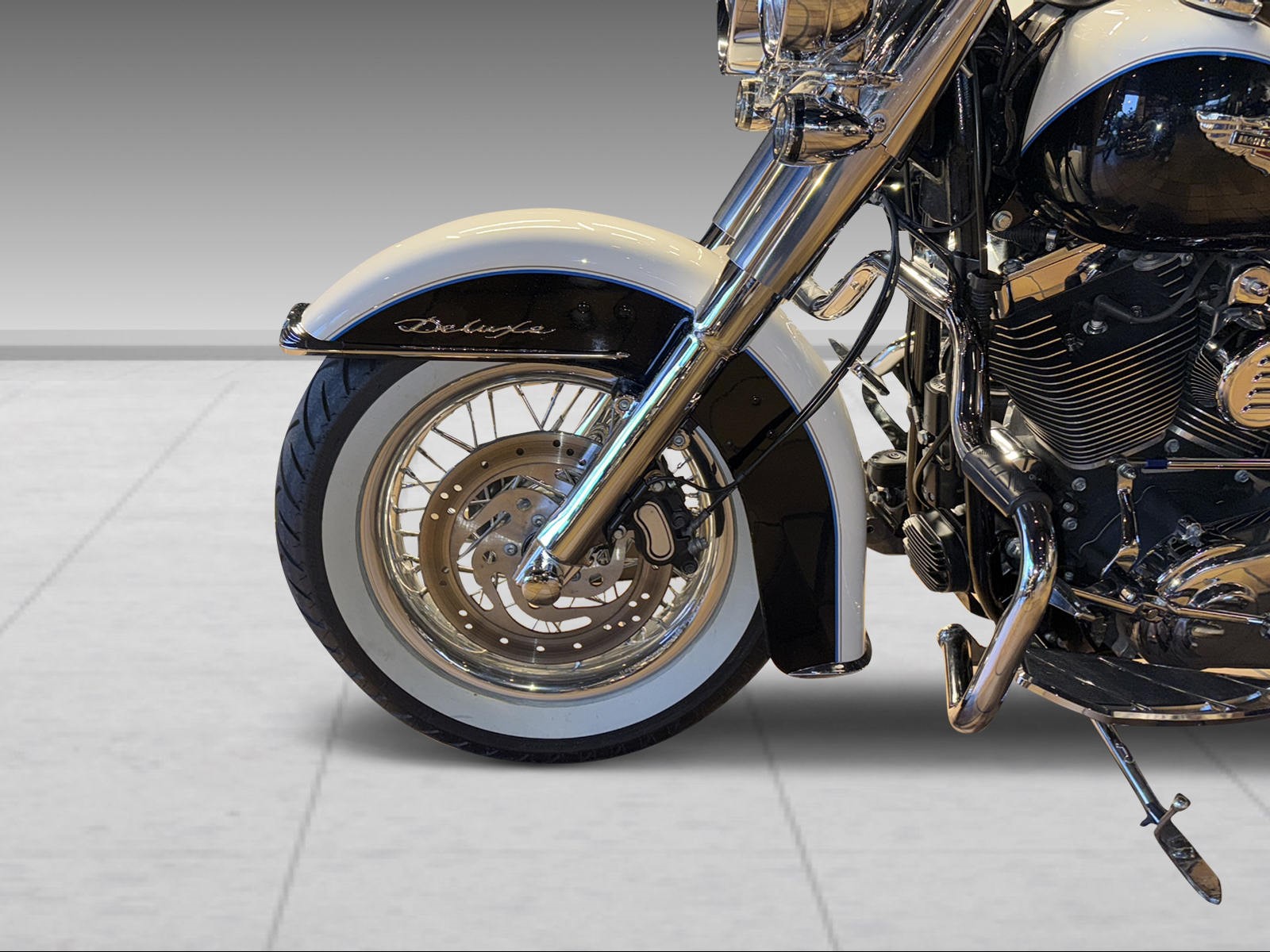 HARLEY-DAVIDSON FLSTN Softail Deluxe ABS-image-5