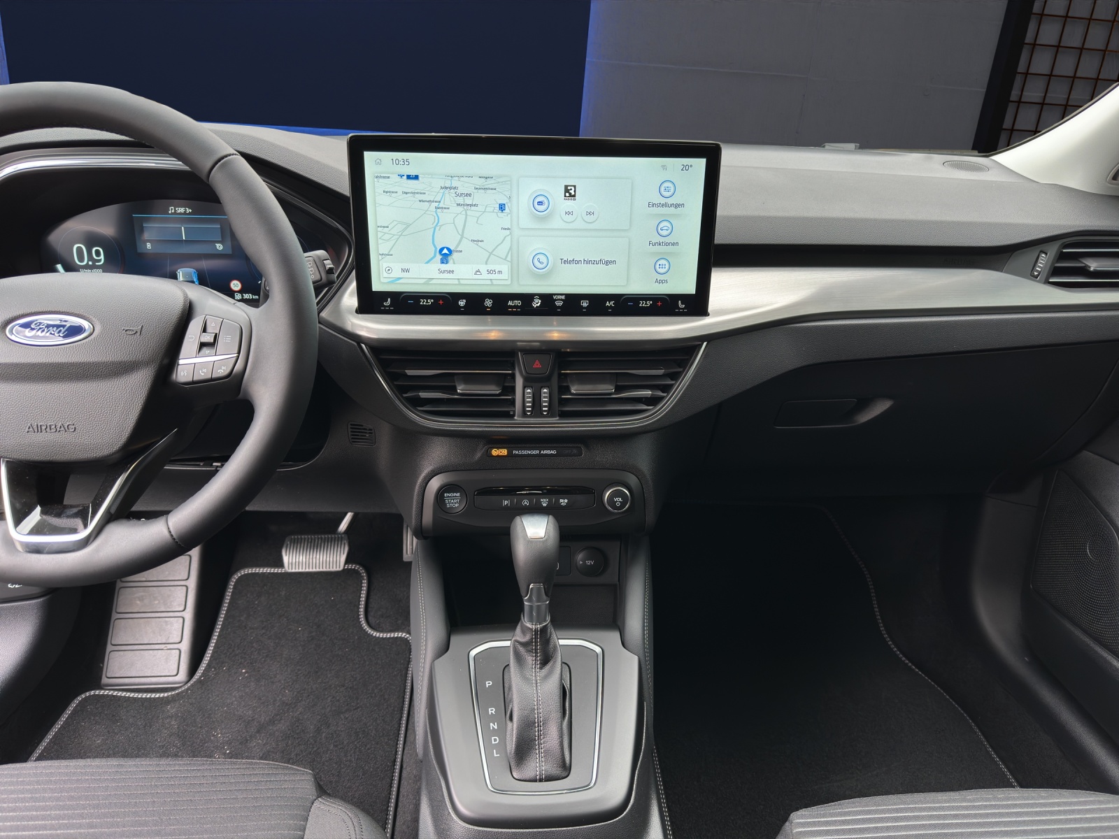 FORD Focus Kombi 1.0i EcoBoost Hybrid 155 PS Titanium X AUTOMAT-image-8