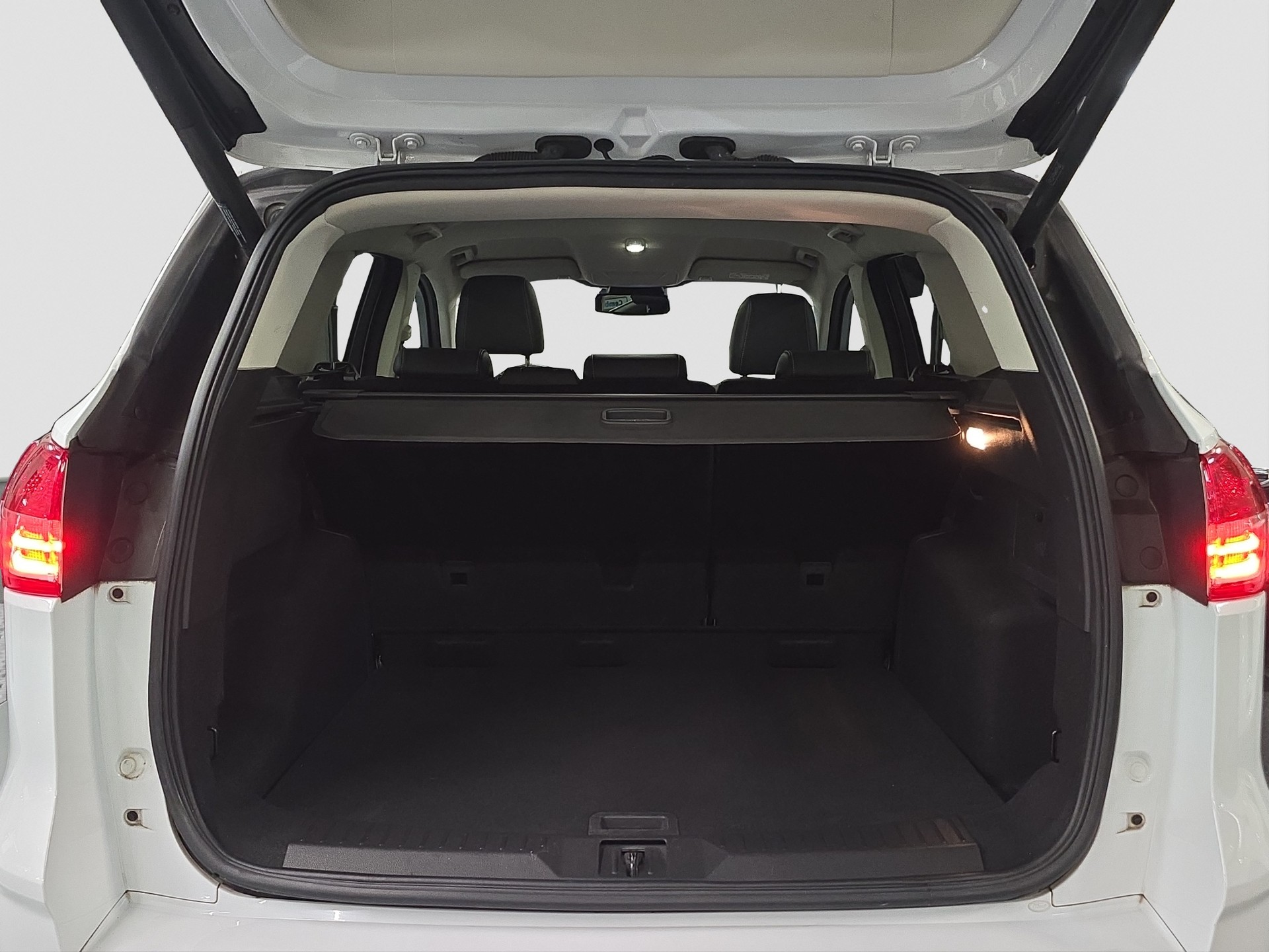 FORD Kuga 2.0 TDCi Titanium S 4WD PowerShift-image-8