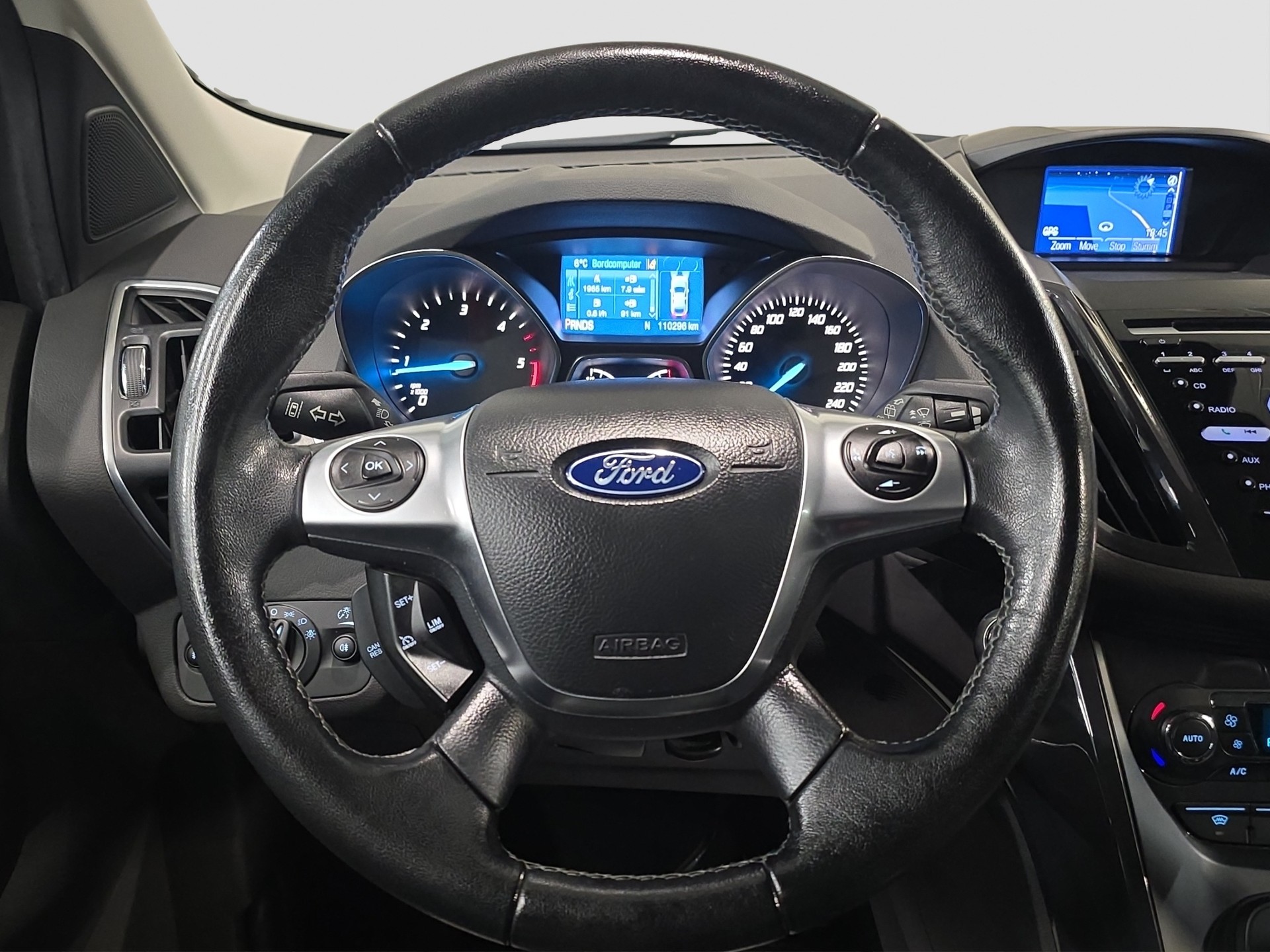 FORD Kuga 2.0 TDCi Titanium S 4WD PowerShift-image-11