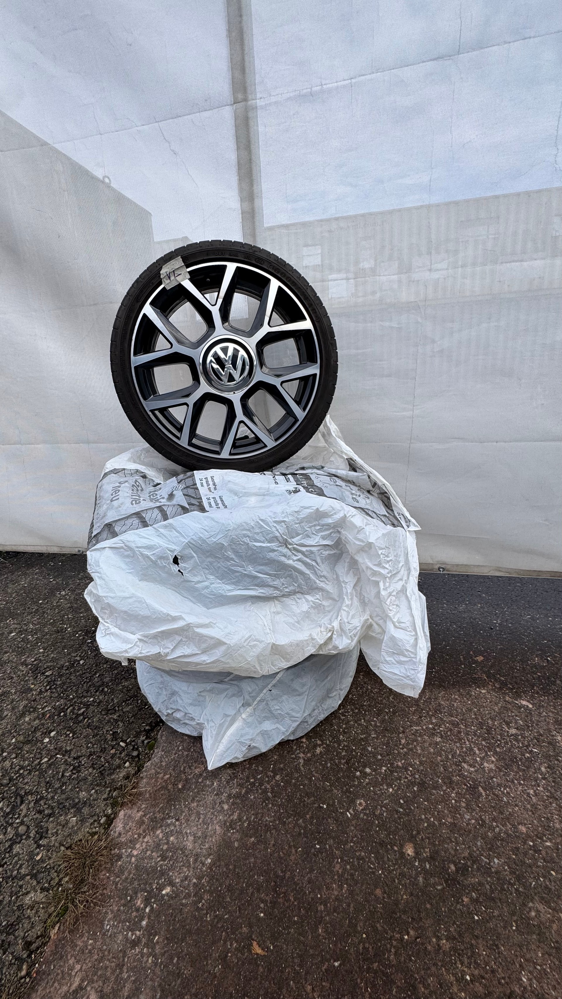 VW Up 1.0 TSI GTI-image-8
