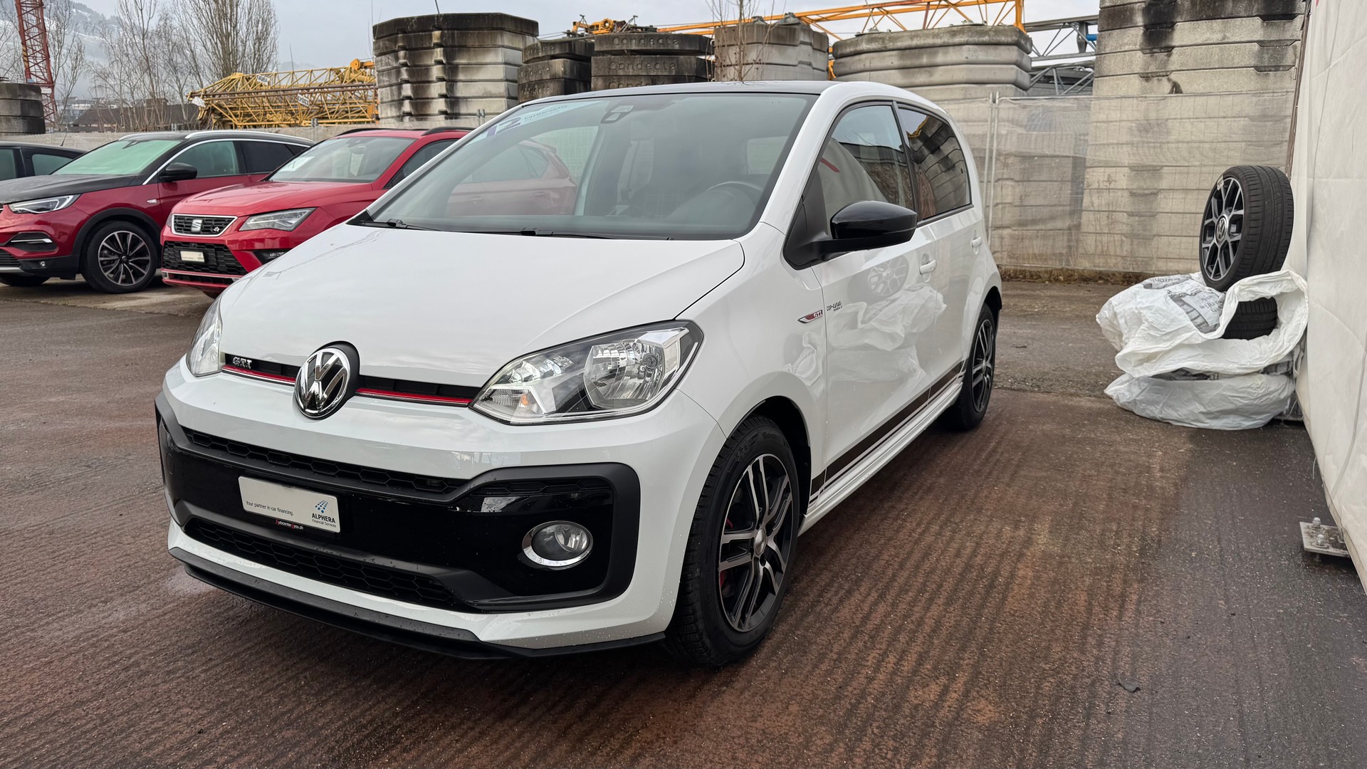 VW Up 1.0 TSI GTI-showroom-element-3