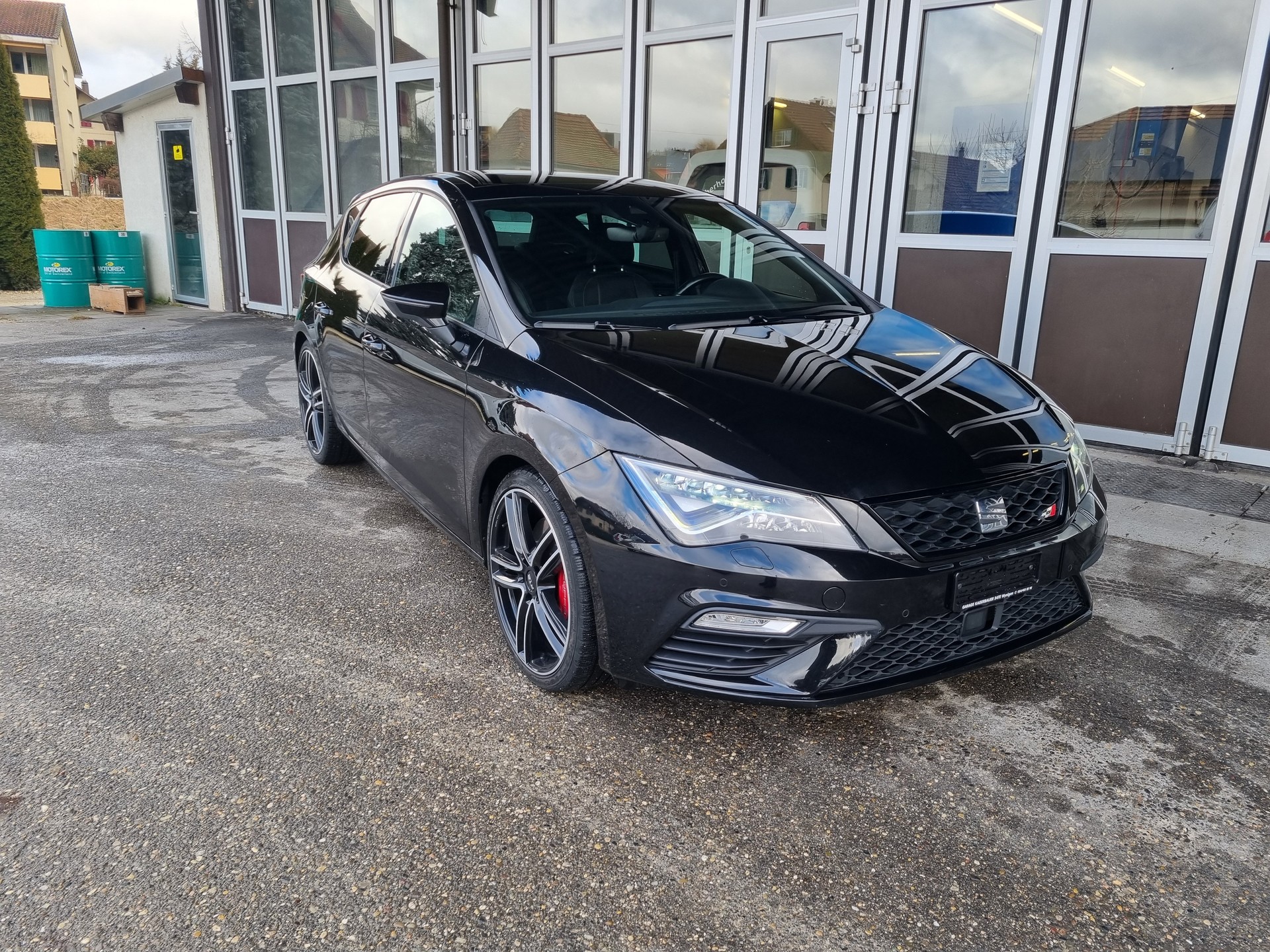 SEAT Leon 2.0 TSI Cupra 300 DSG-showroom-element-1