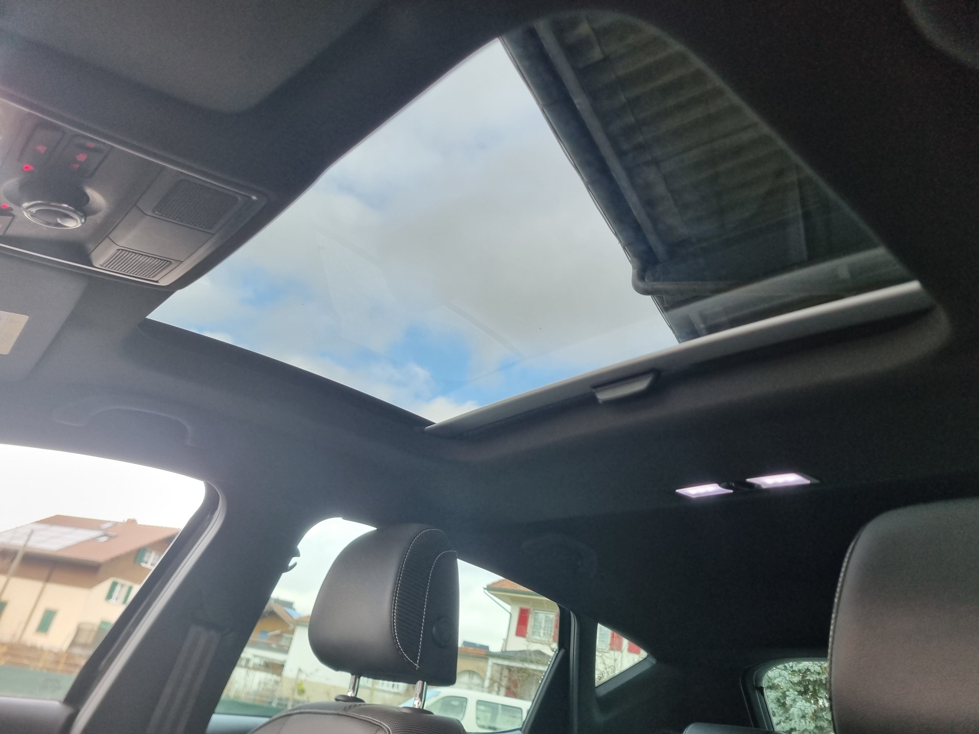 SEAT Leon 2.0 TSI Cupra 300 DSG-image-16