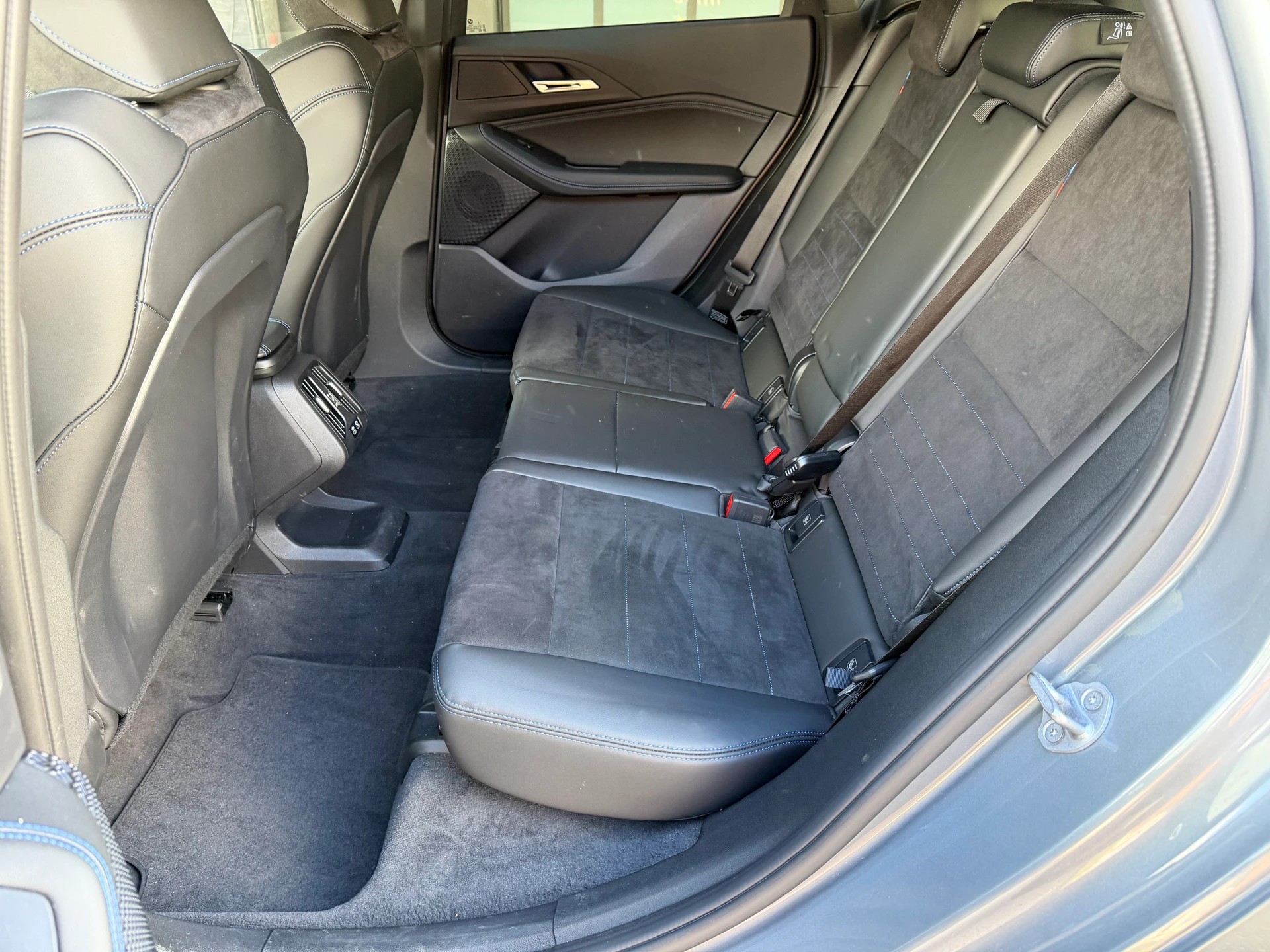 BMW 218d Active Tourer M Sport DKG-image-27