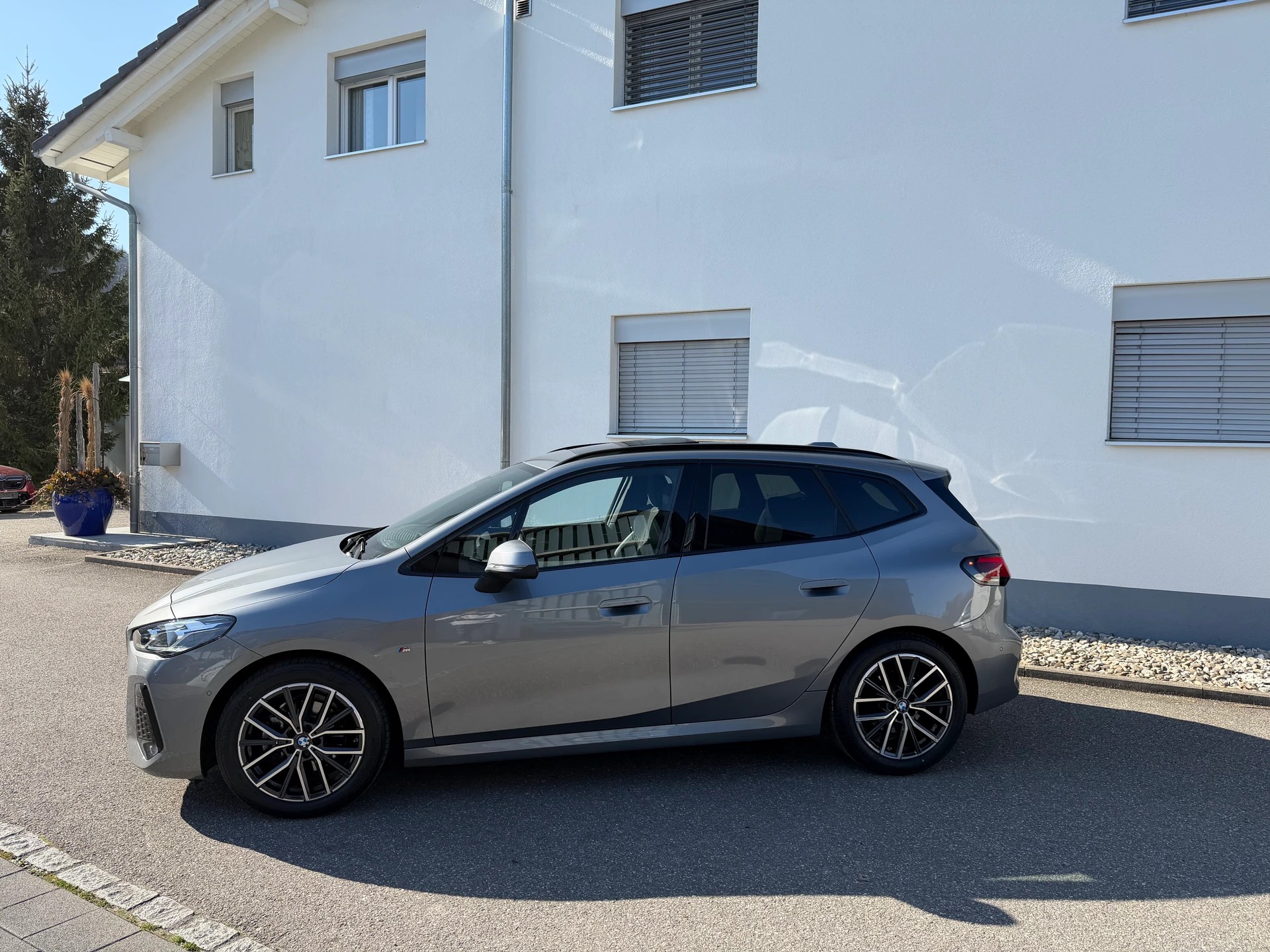 BMW 218d Active Tourer M Sport DKG-image-11
